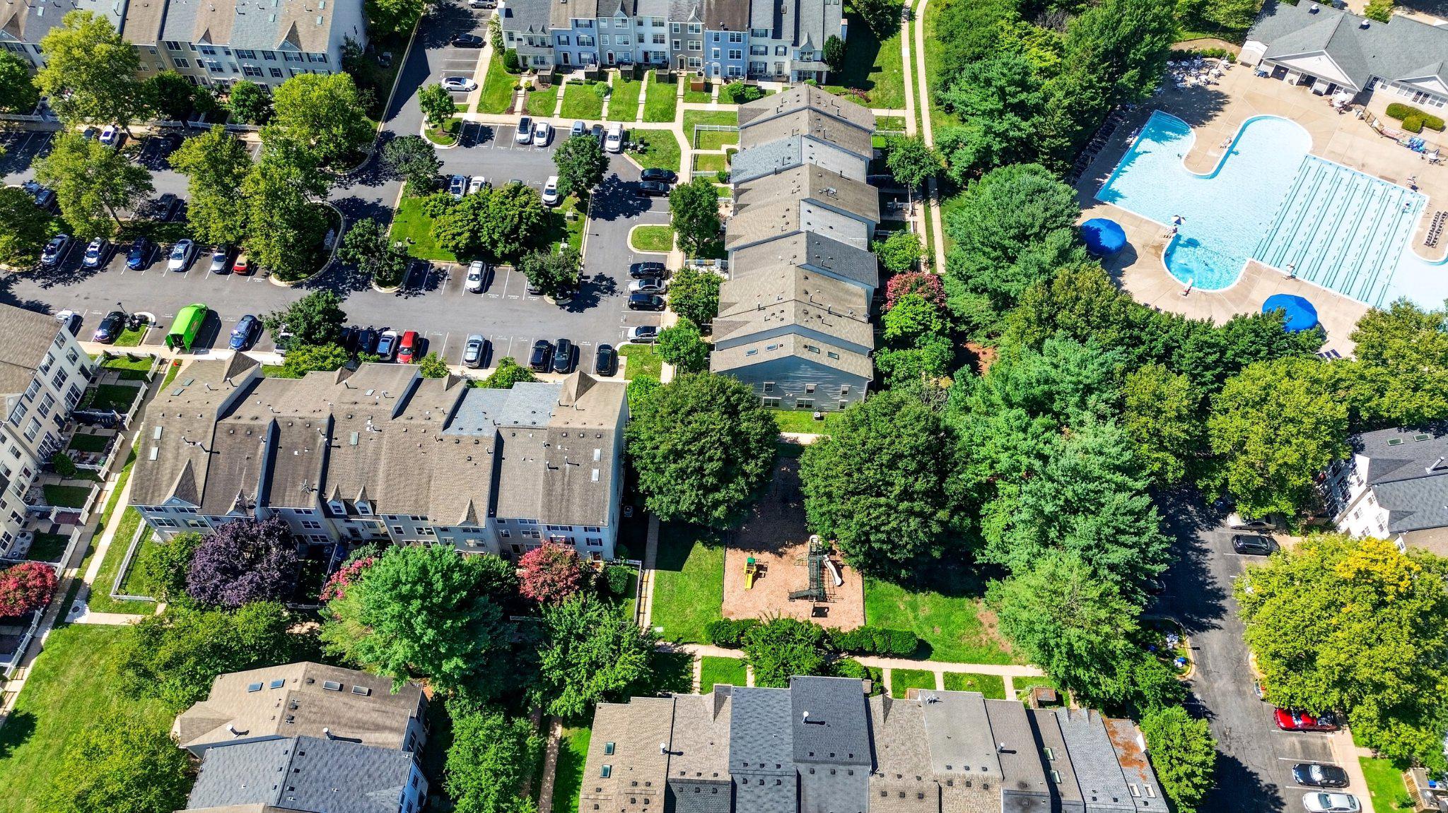 WOODFIELD AT MANCHESTER - Residential