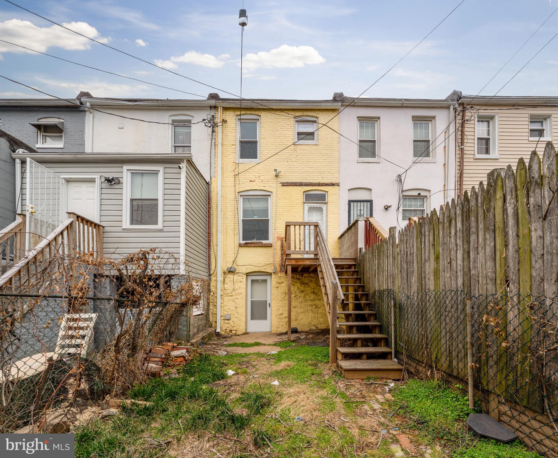 MILL HILL - Residential