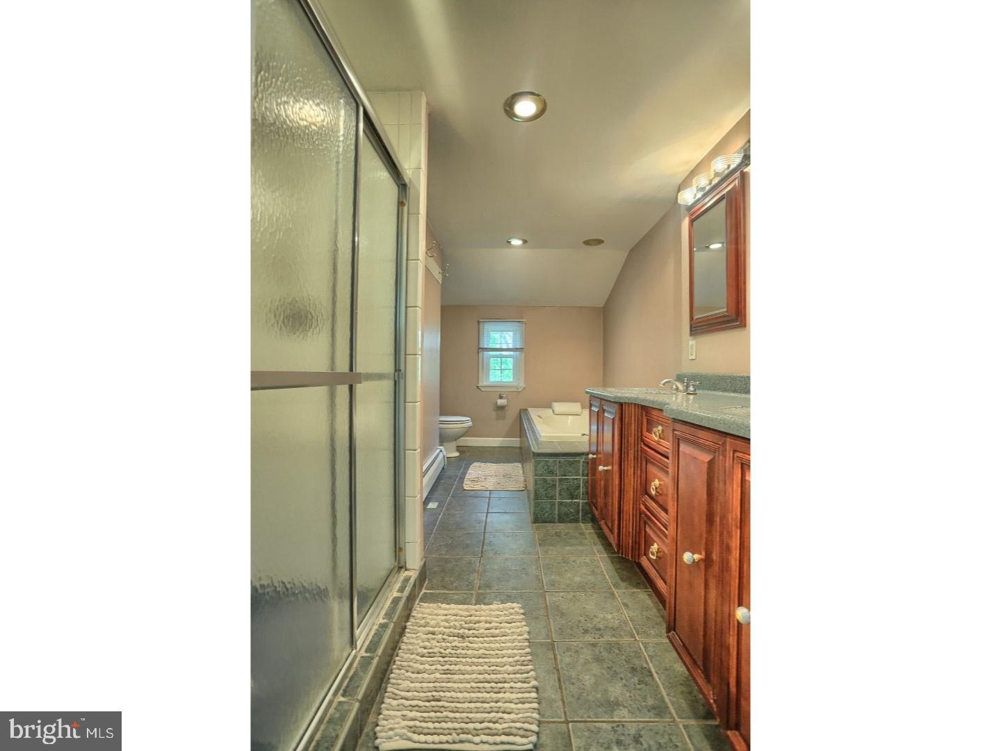 UPPER FAIRVIEW - Residential Lease