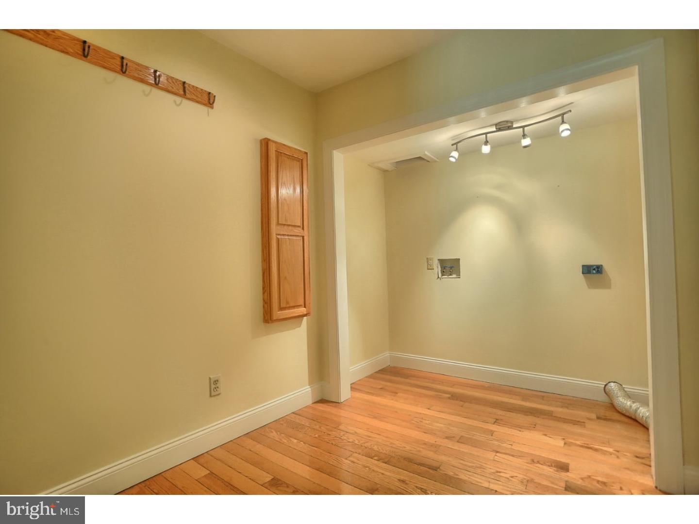 UPPER FAIRVIEW - Residential Lease