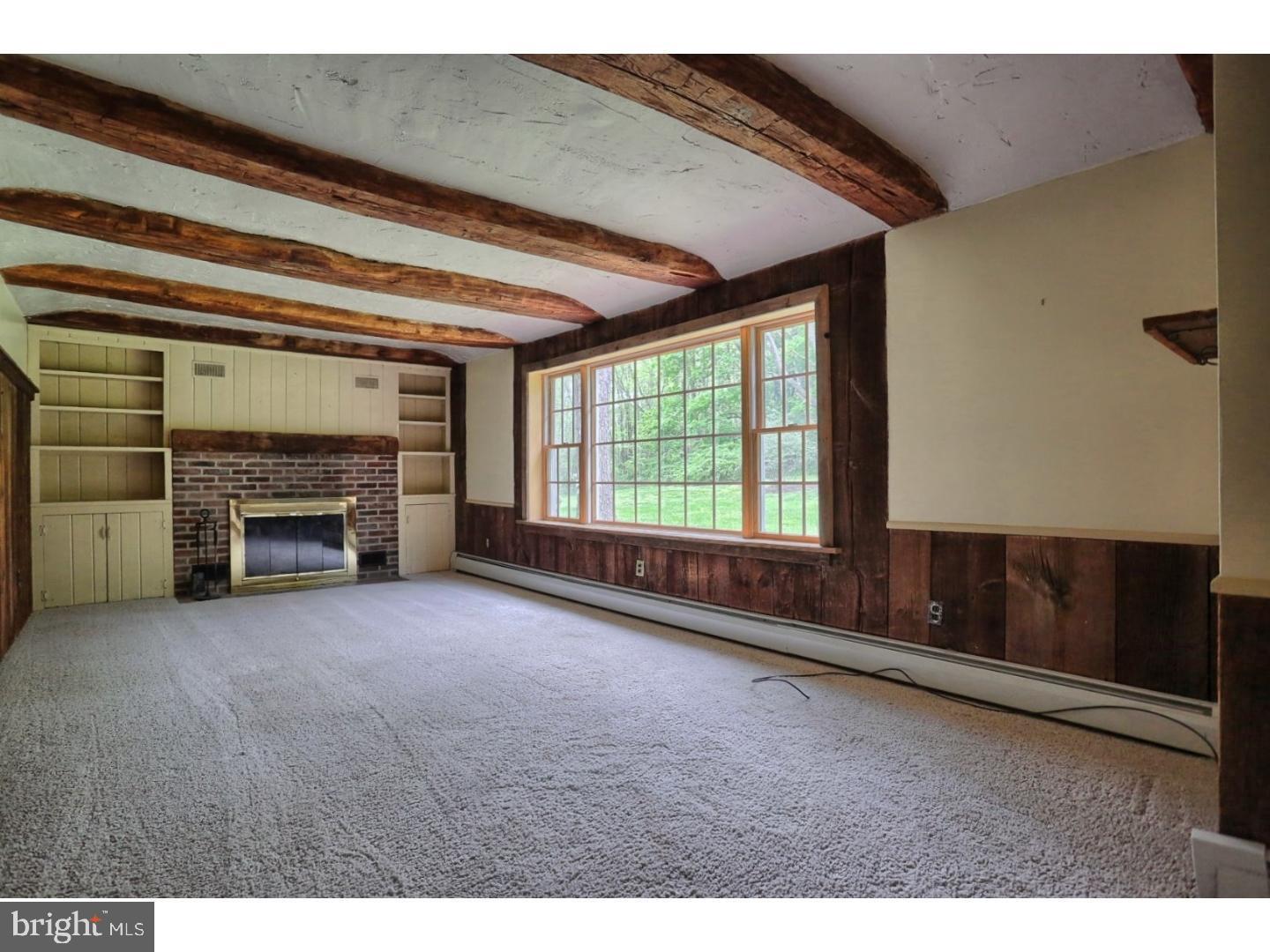 UPPER FAIRVIEW - Residential Lease