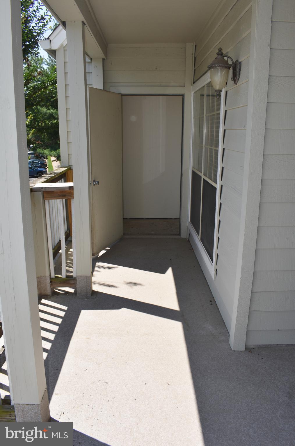 PENDERBROOK SQUARE CONDOMINIUMS - Residential Lease