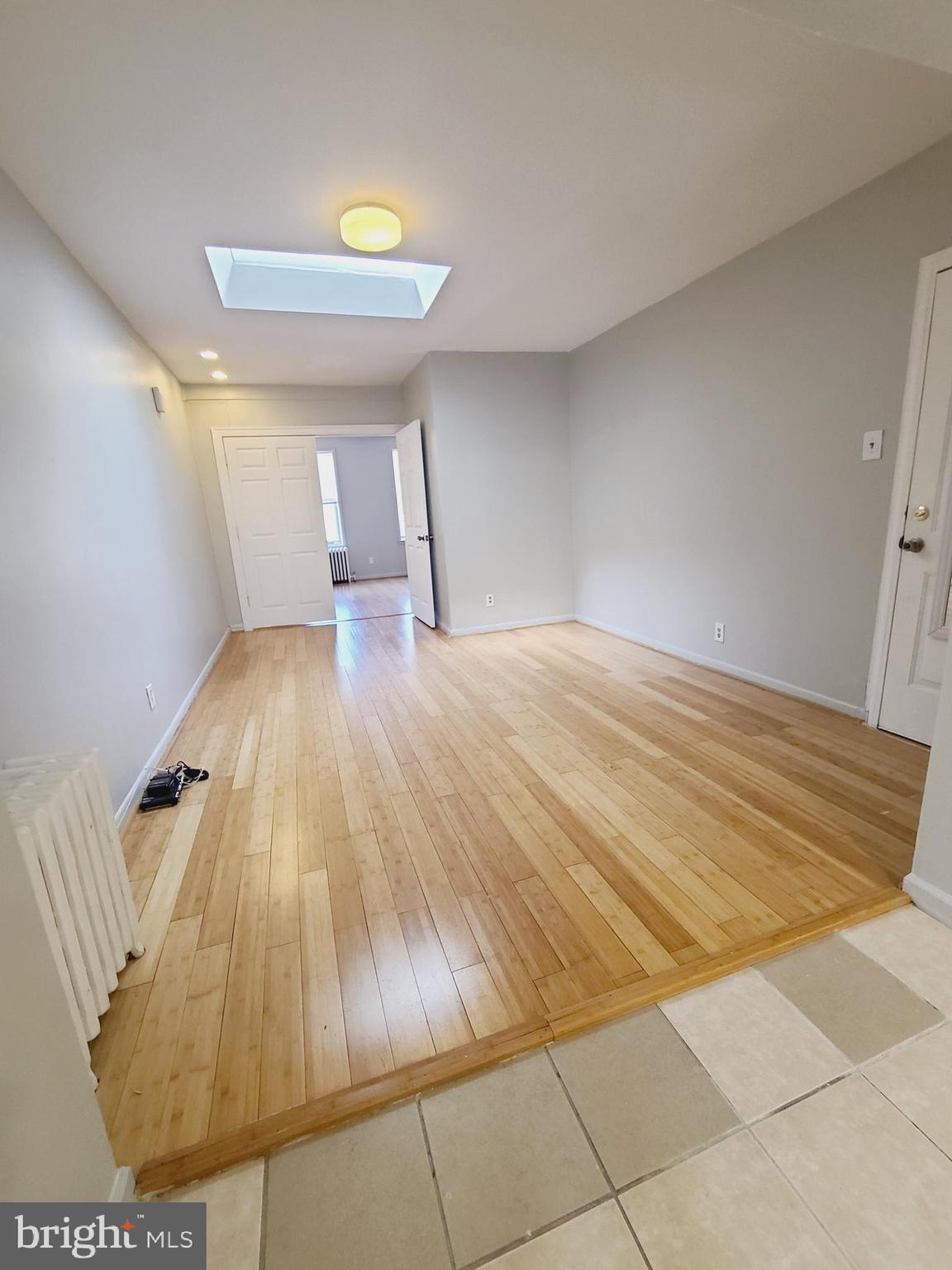 SOUTH STREET - Commercial Sale
