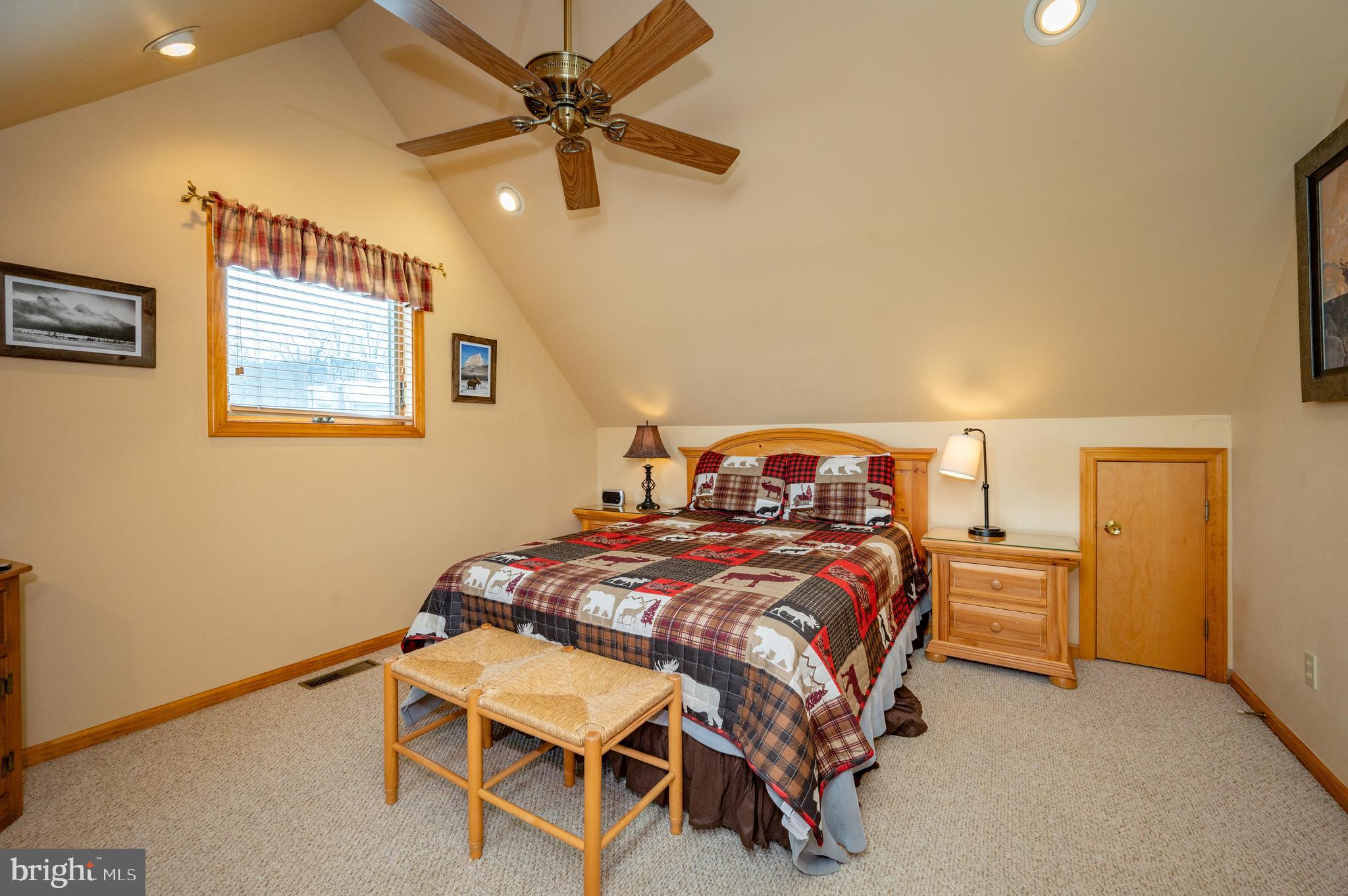 ROMAN RIDGE - Residential