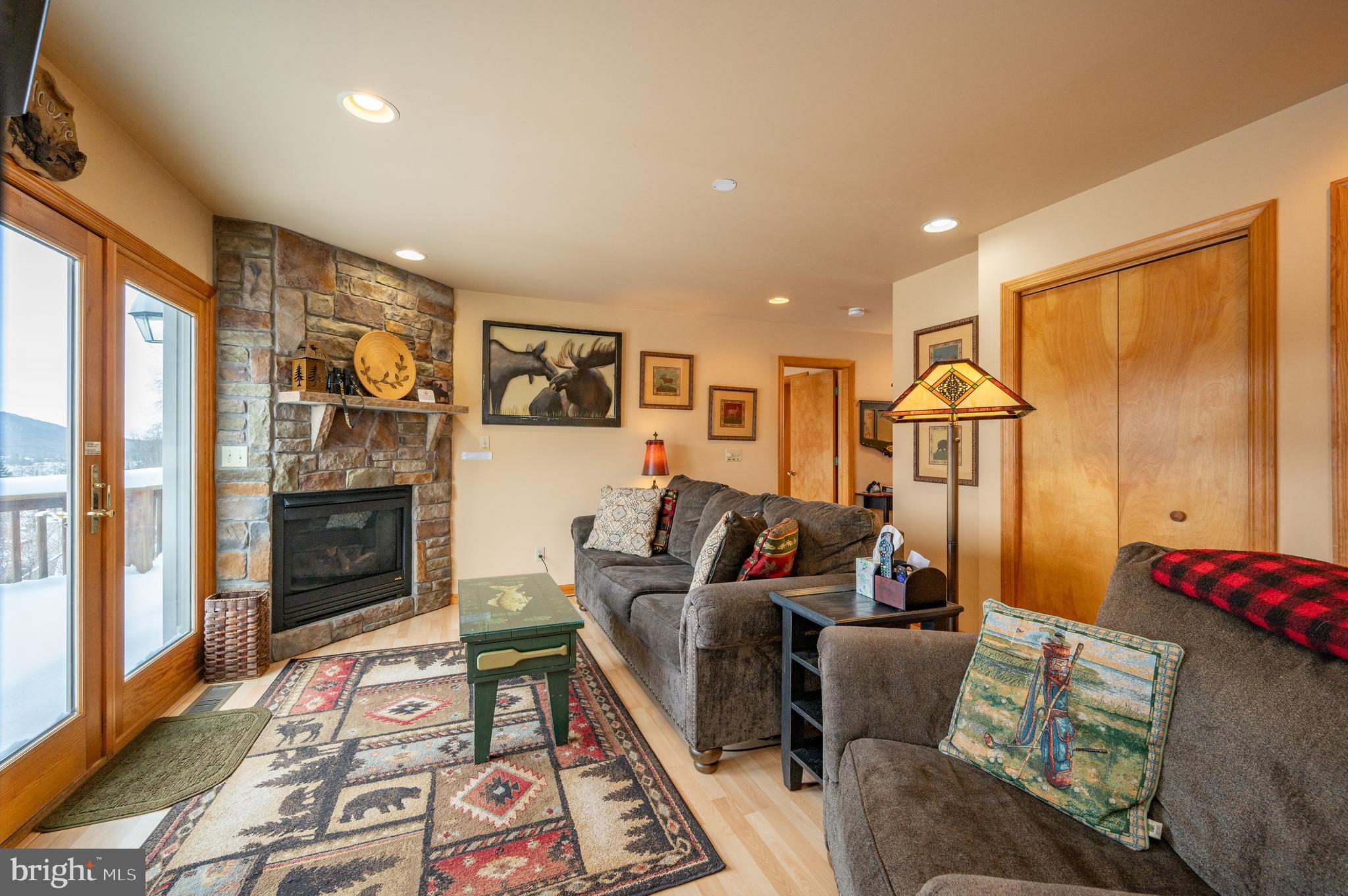 ROMAN RIDGE - Residential