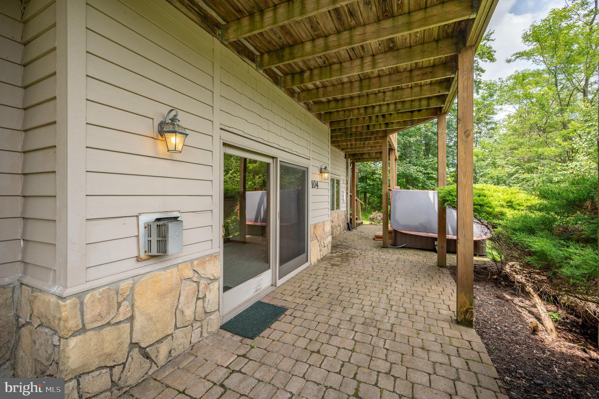 ROMAN RIDGE - Residential