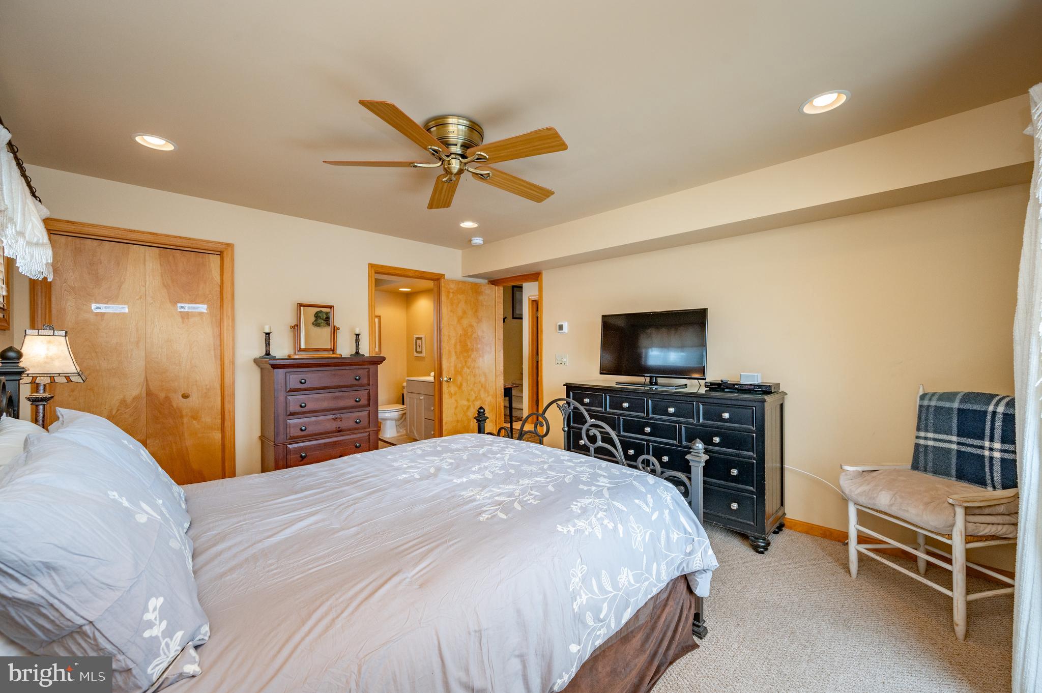 ROMAN RIDGE - Residential