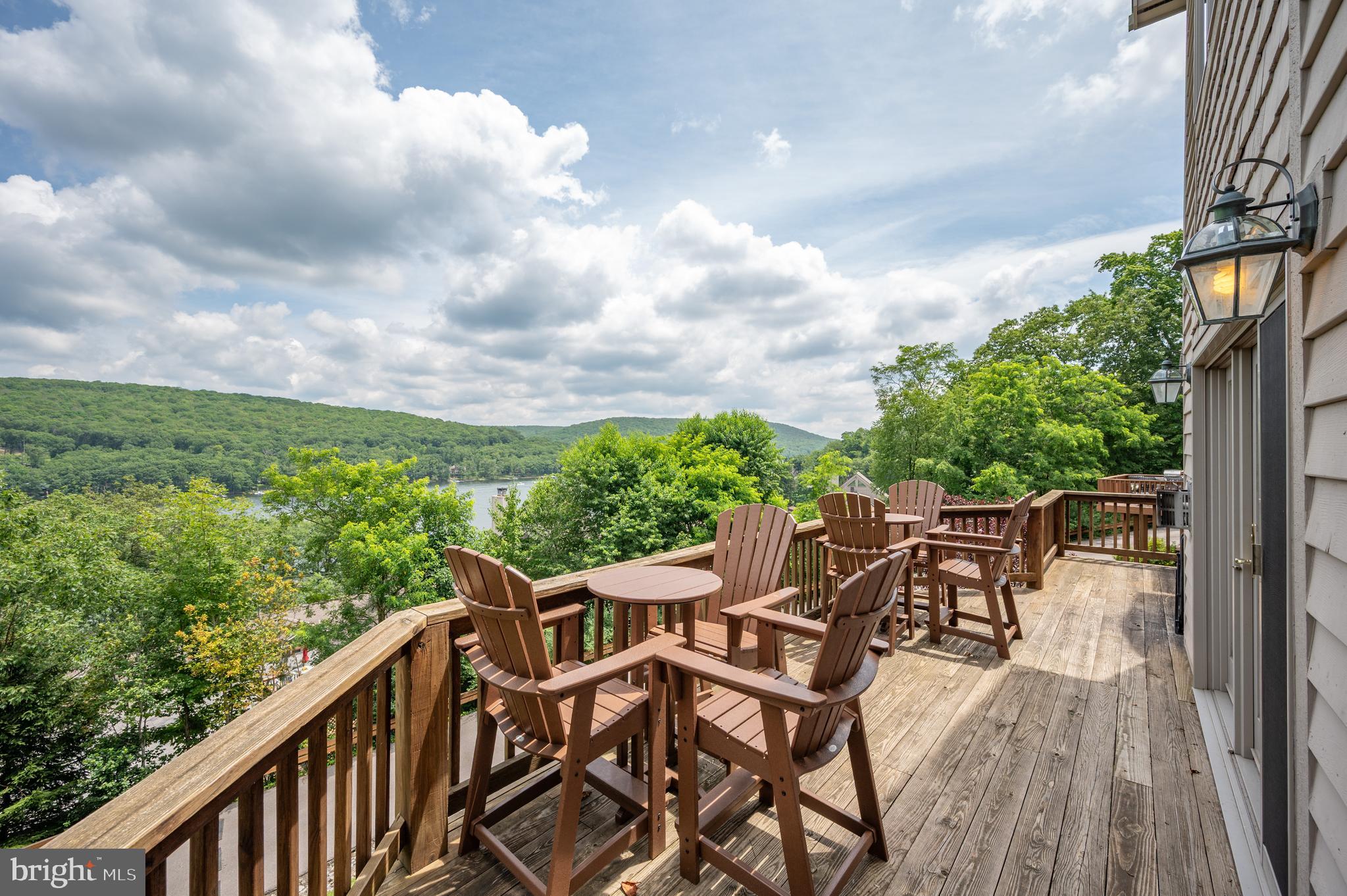 ROMAN RIDGE - Residential