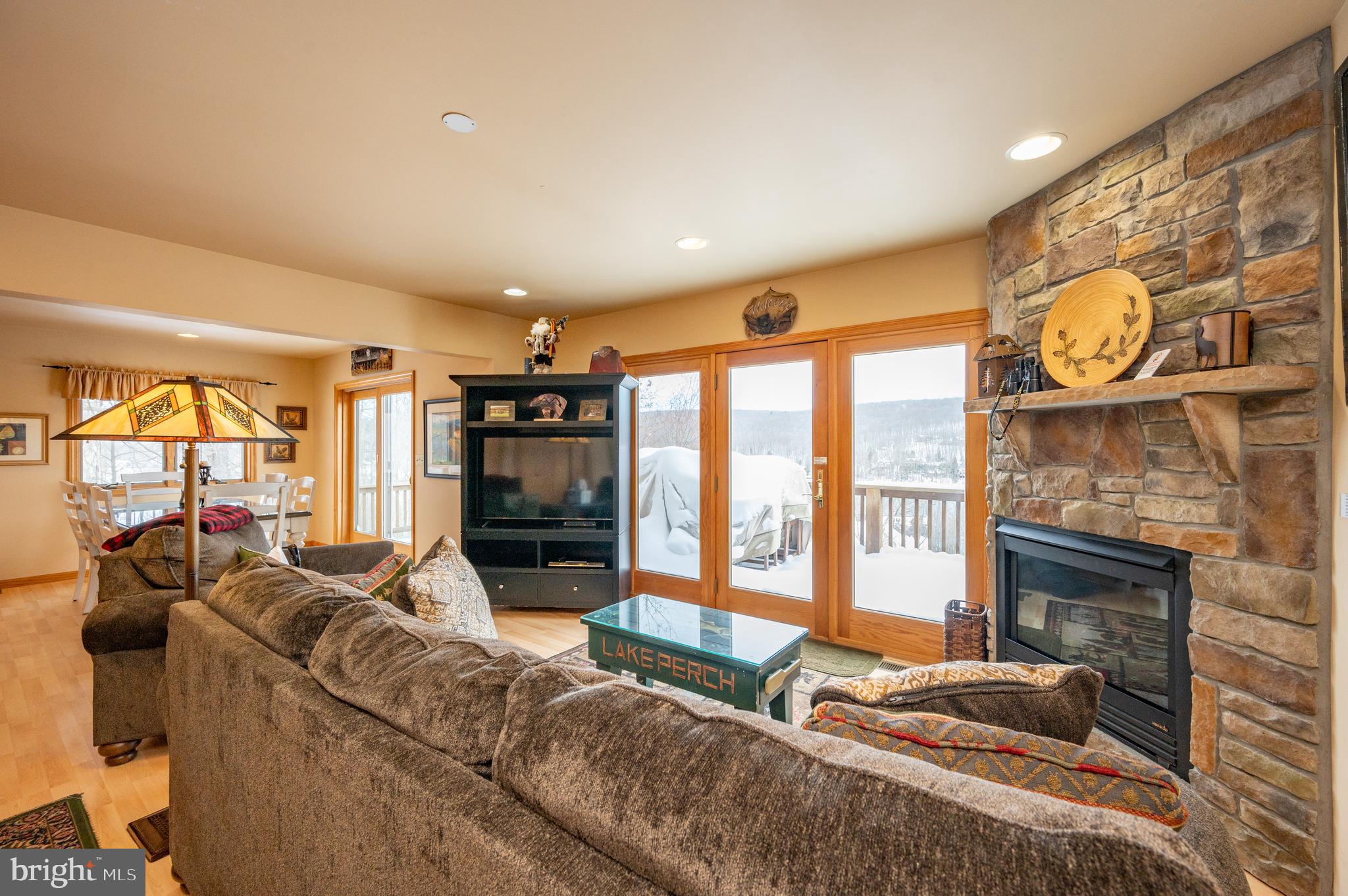 ROMAN RIDGE - Residential