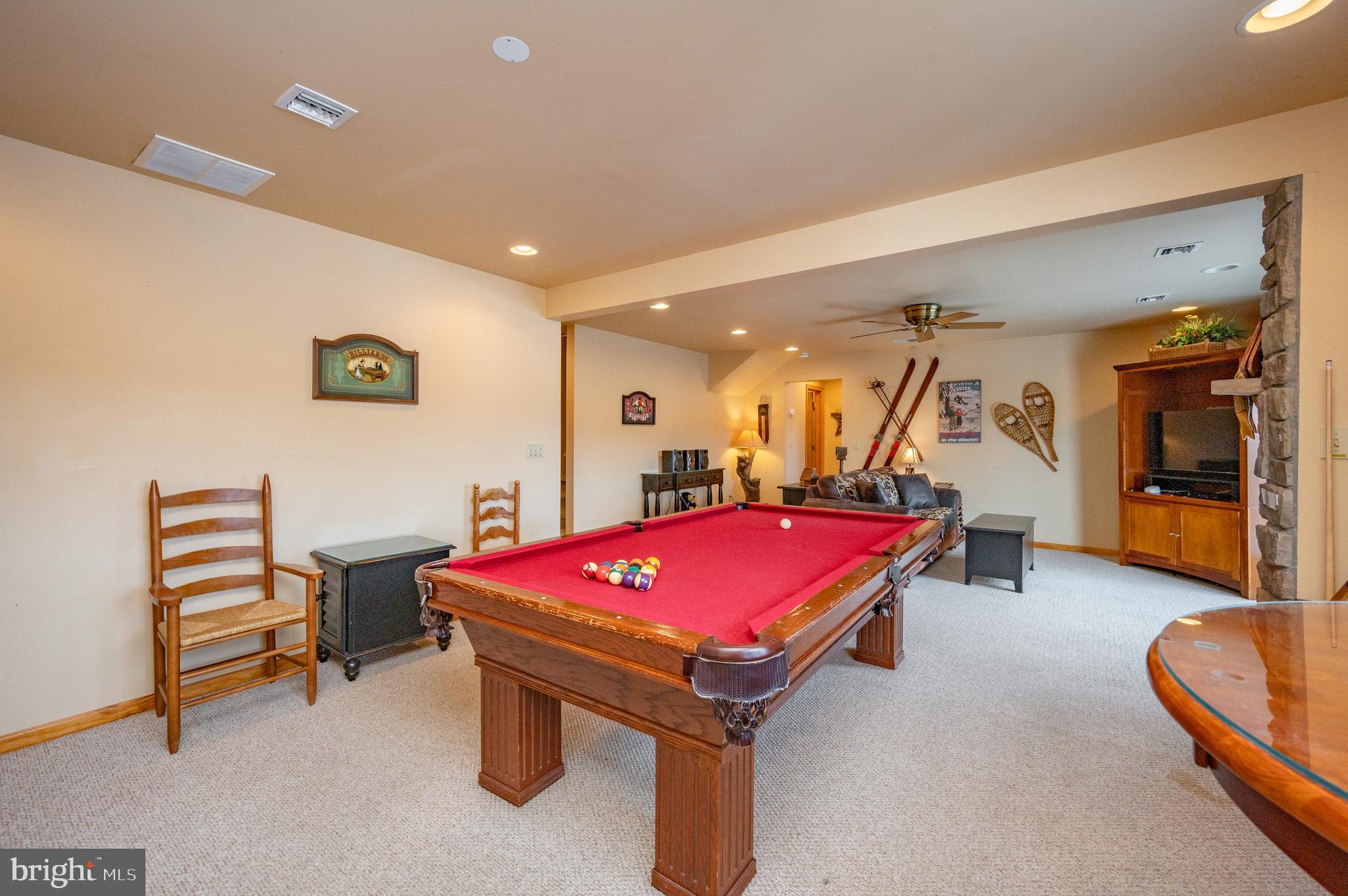 ROMAN RIDGE - Residential