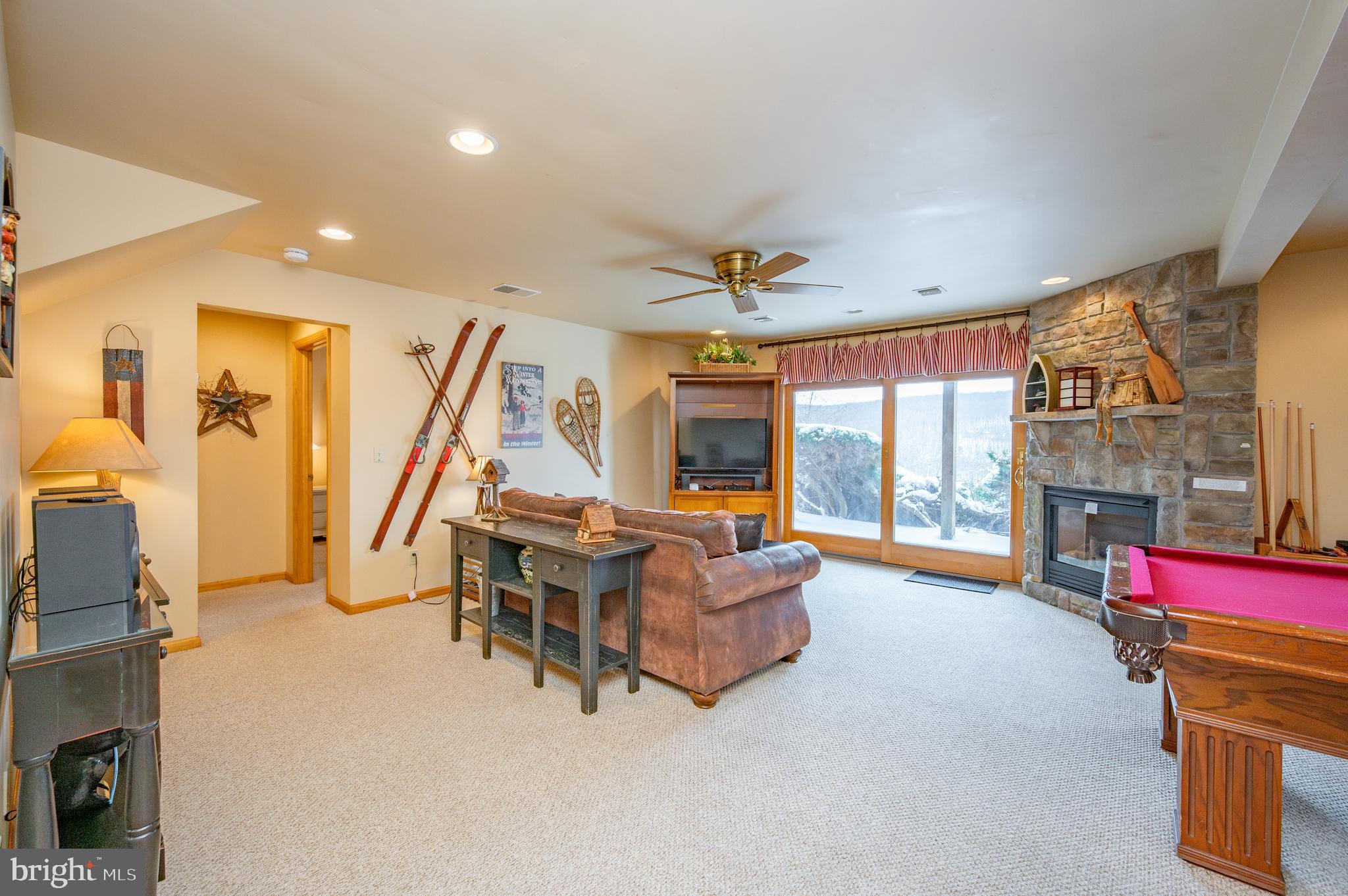 ROMAN RIDGE - Residential