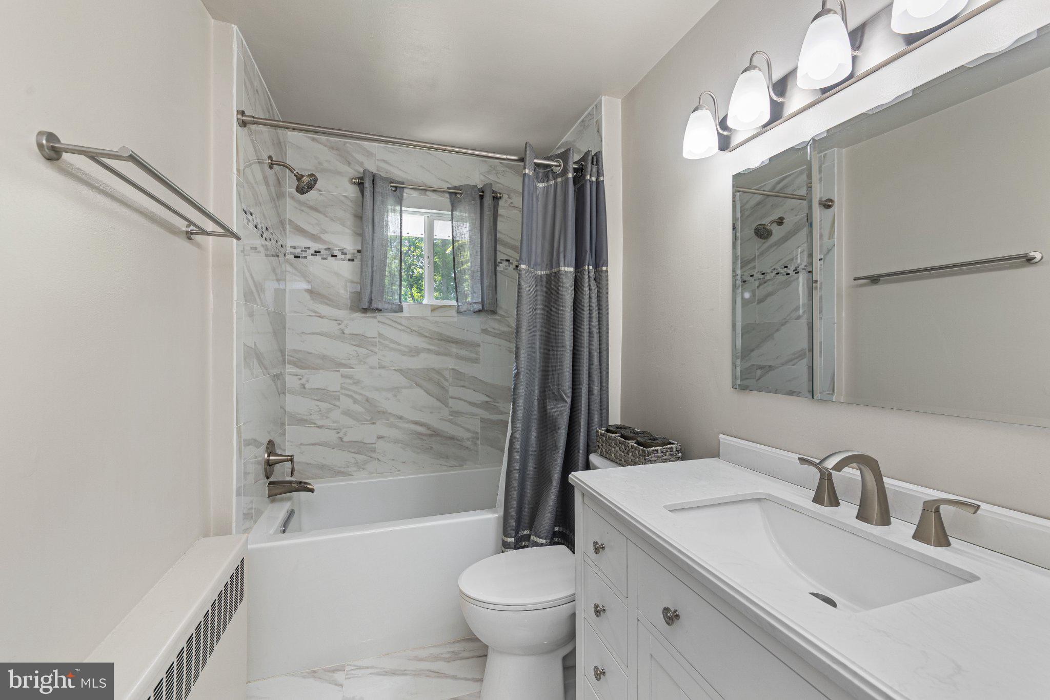 BUTTONWOOD MANOR - Residential