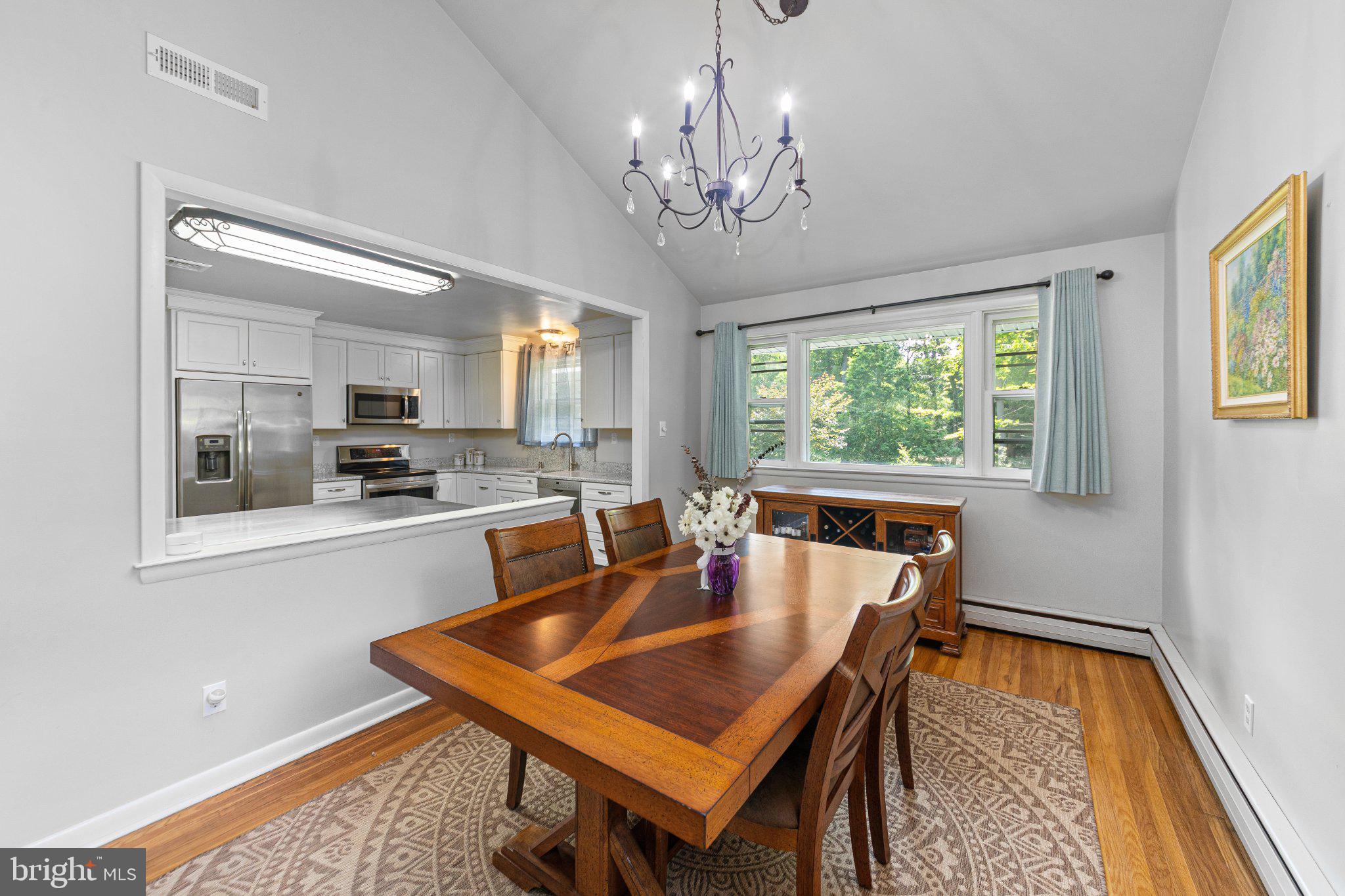 BUTTONWOOD MANOR - Residential