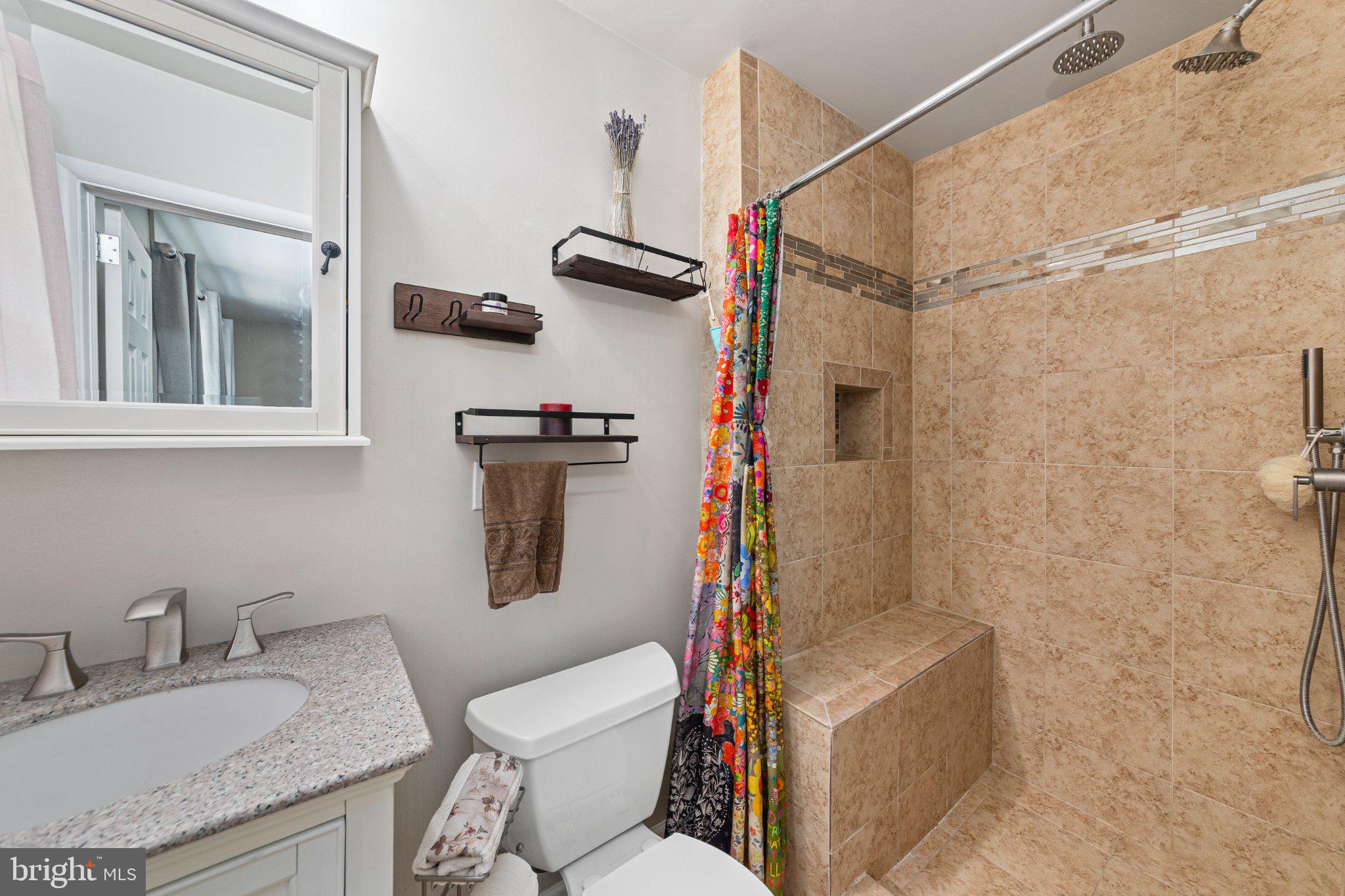 BUTTONWOOD MANOR - Residential