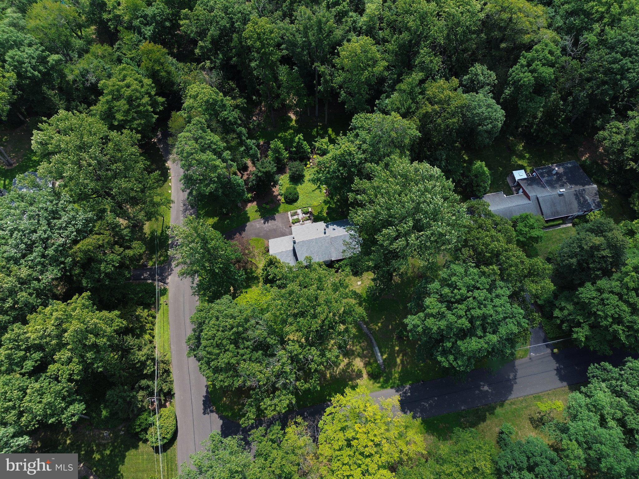 BUTTONWOOD MANOR - Residential