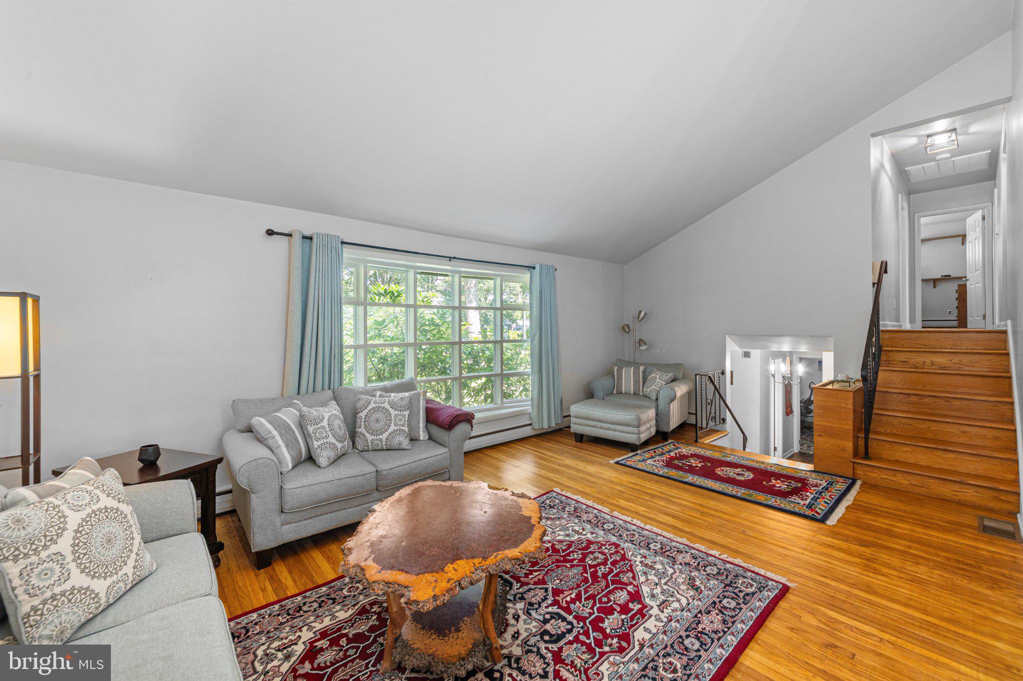 BUTTONWOOD MANOR - Residential