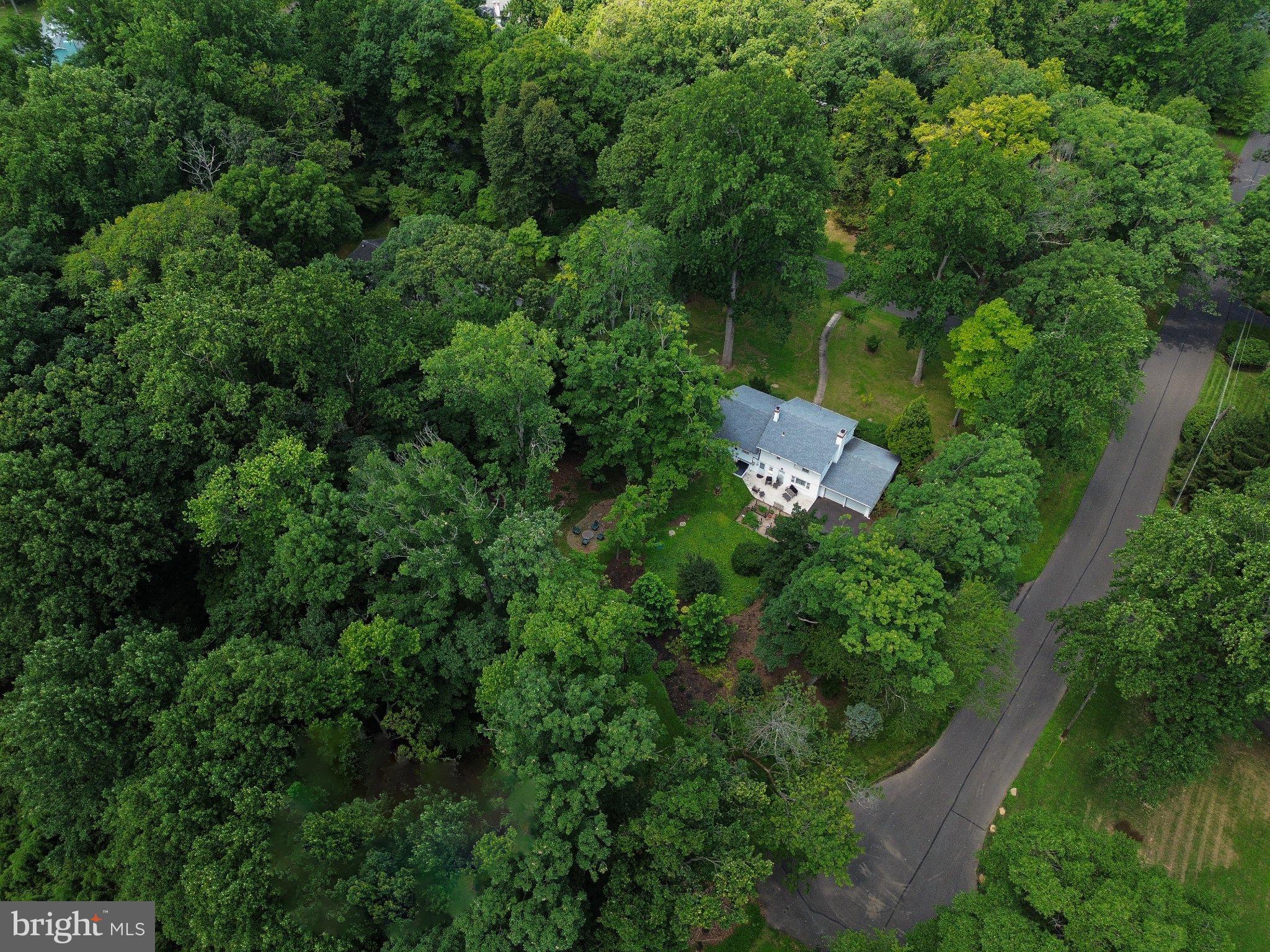 BUTTONWOOD MANOR - Residential