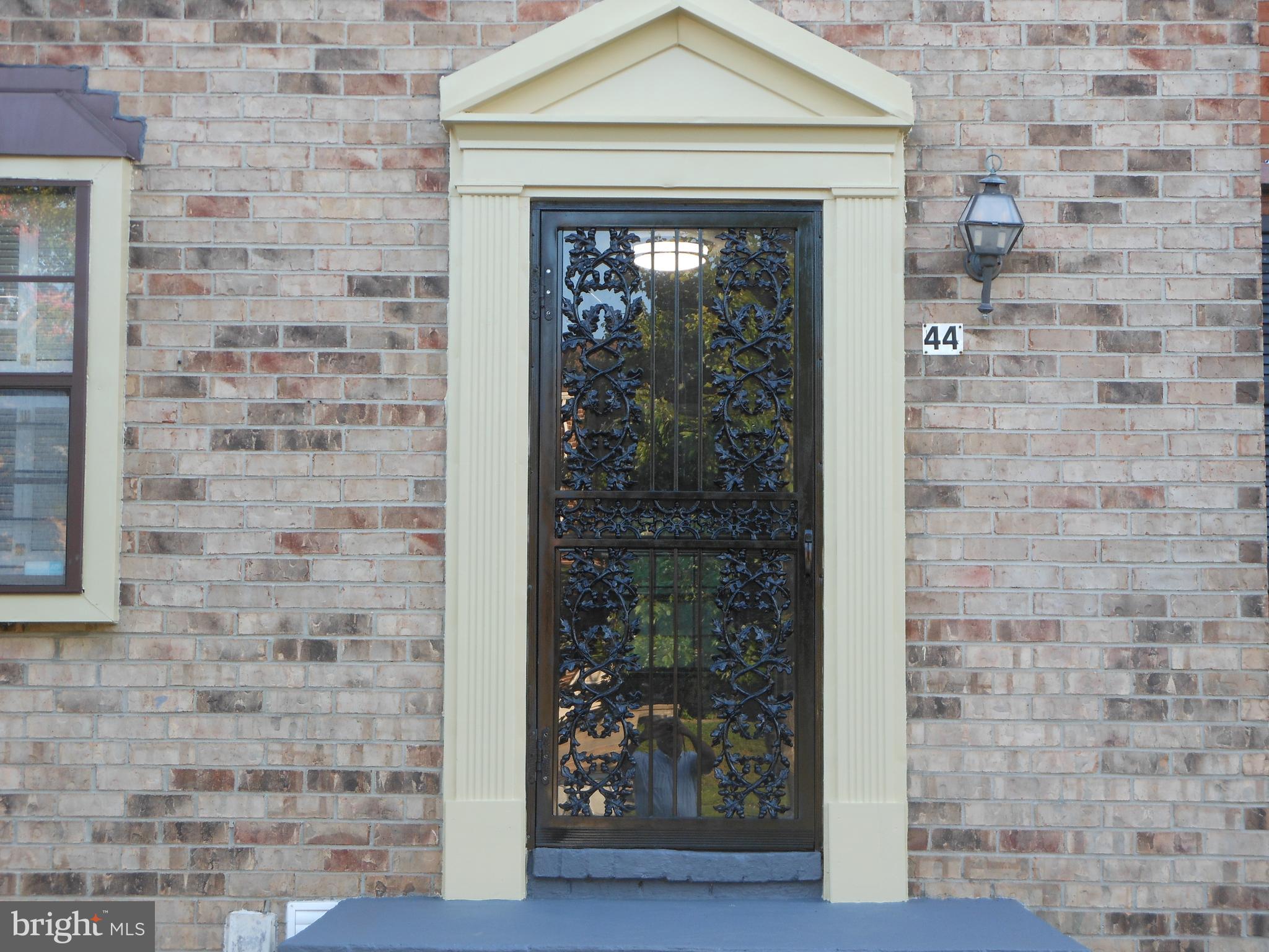 BROADFIELD - Residential