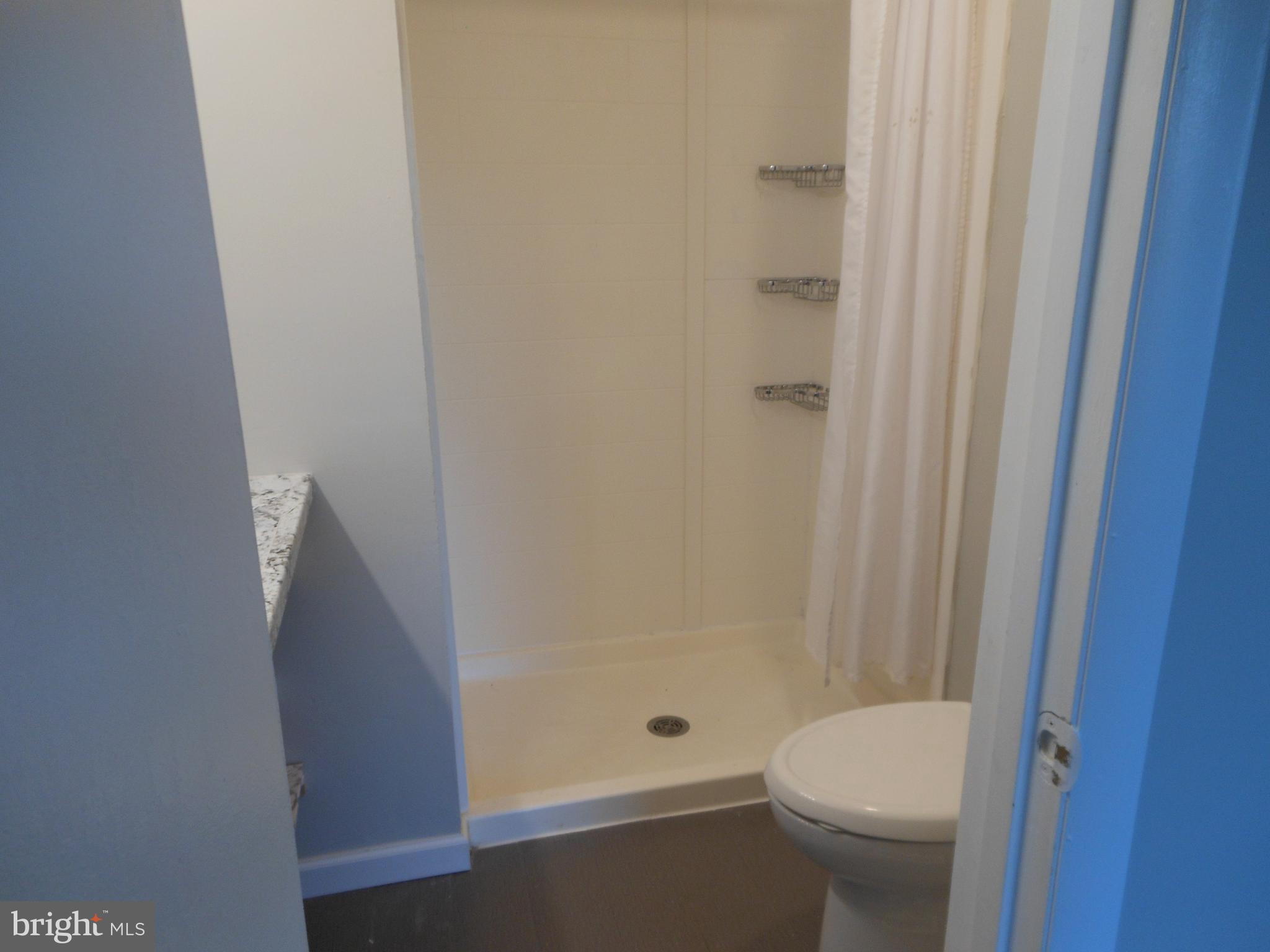 BROADFIELD - Residential