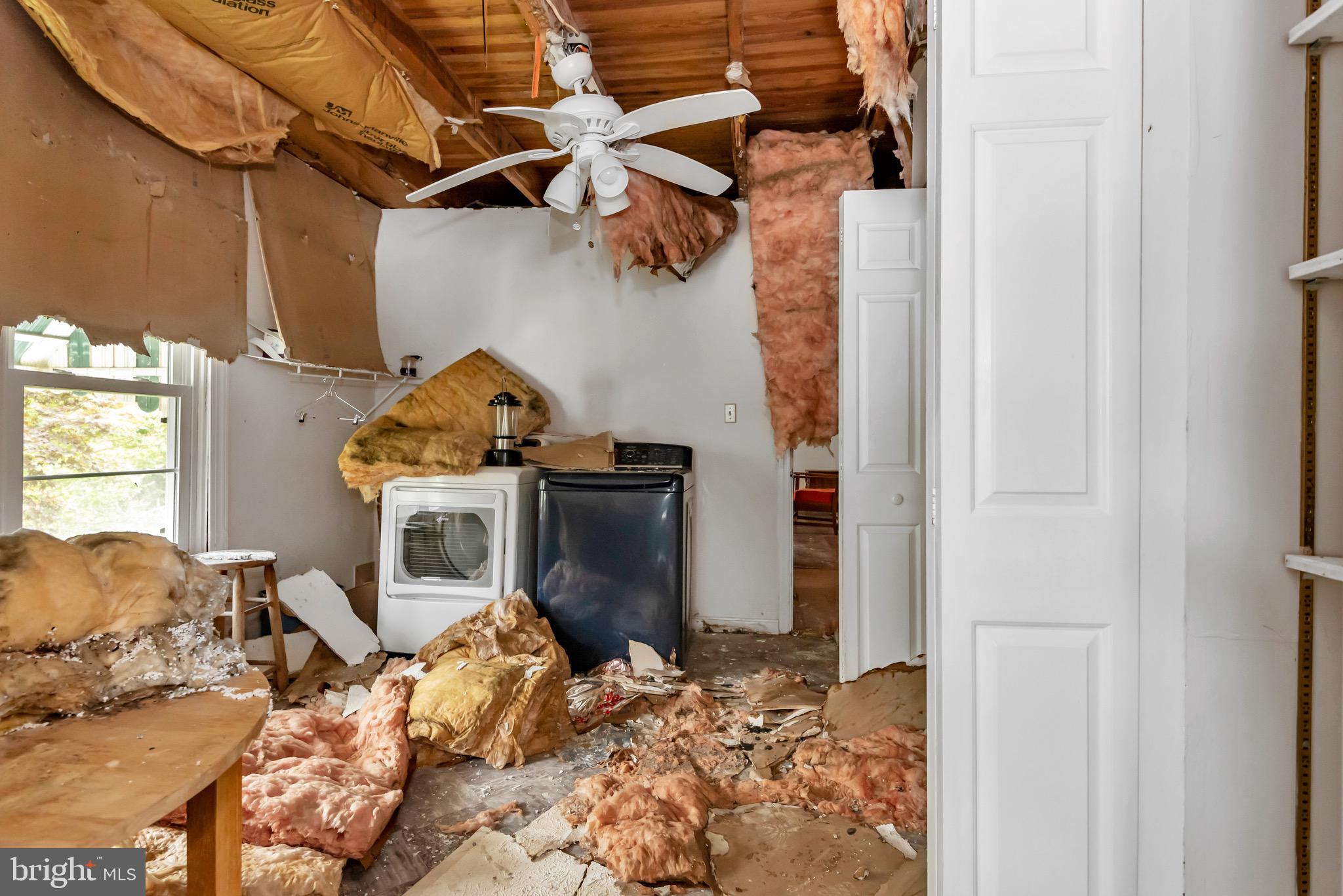BREEZY POINT - Residential