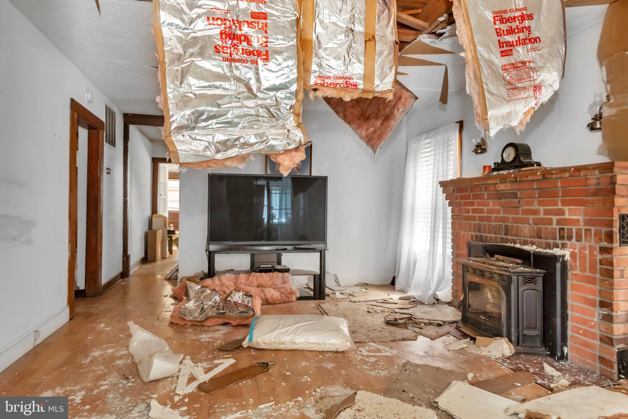 BREEZY POINT - Residential