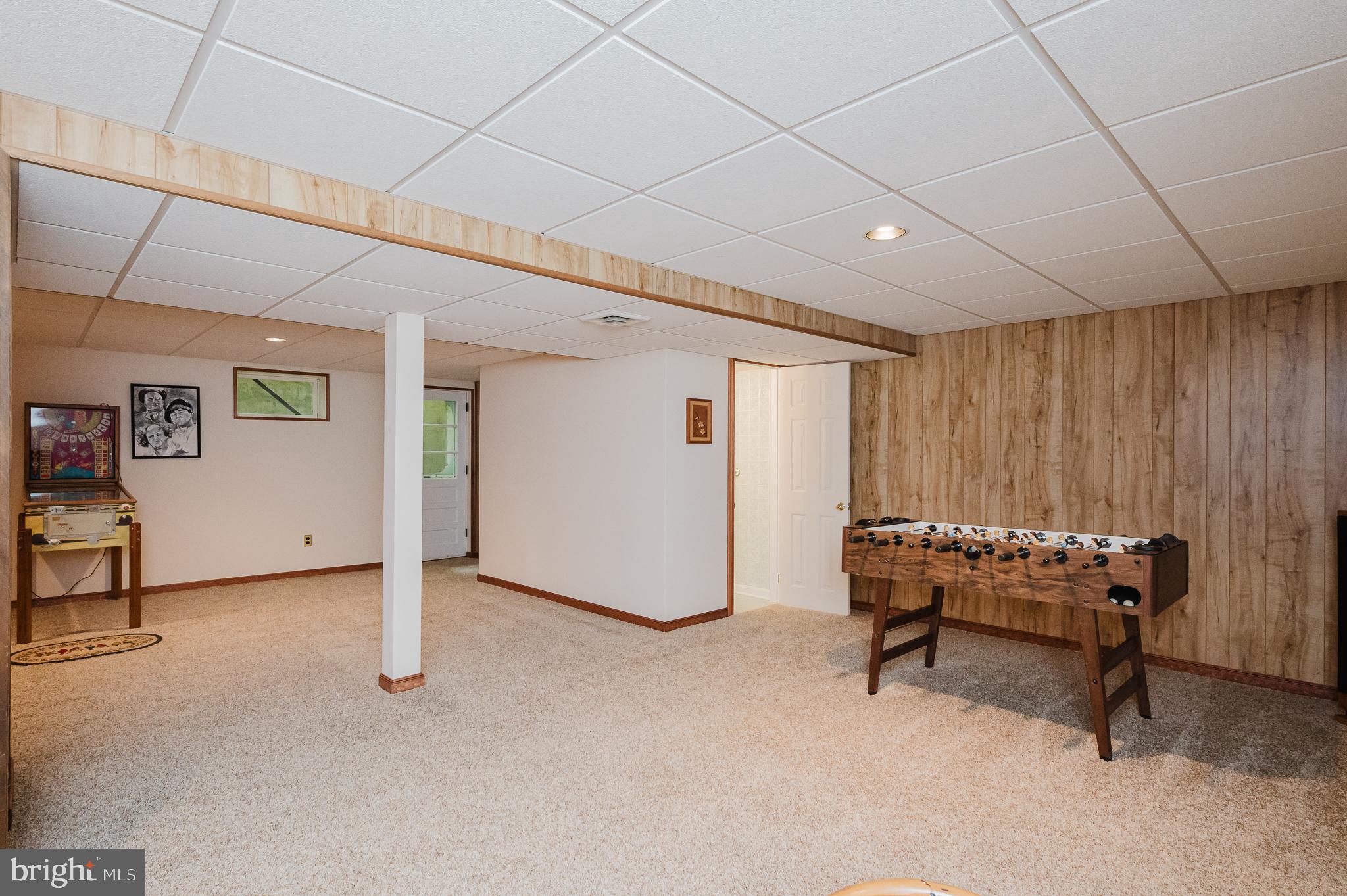 HAMPTON EAST - Residential