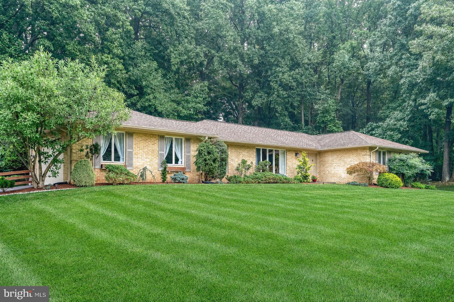 HAMPTON EAST - Residential