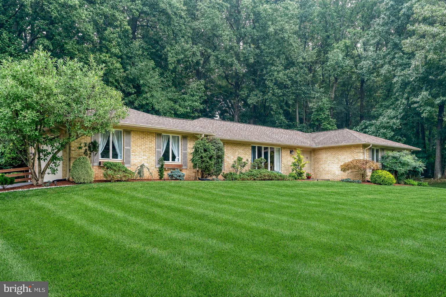 HAMPTON EAST - Residential