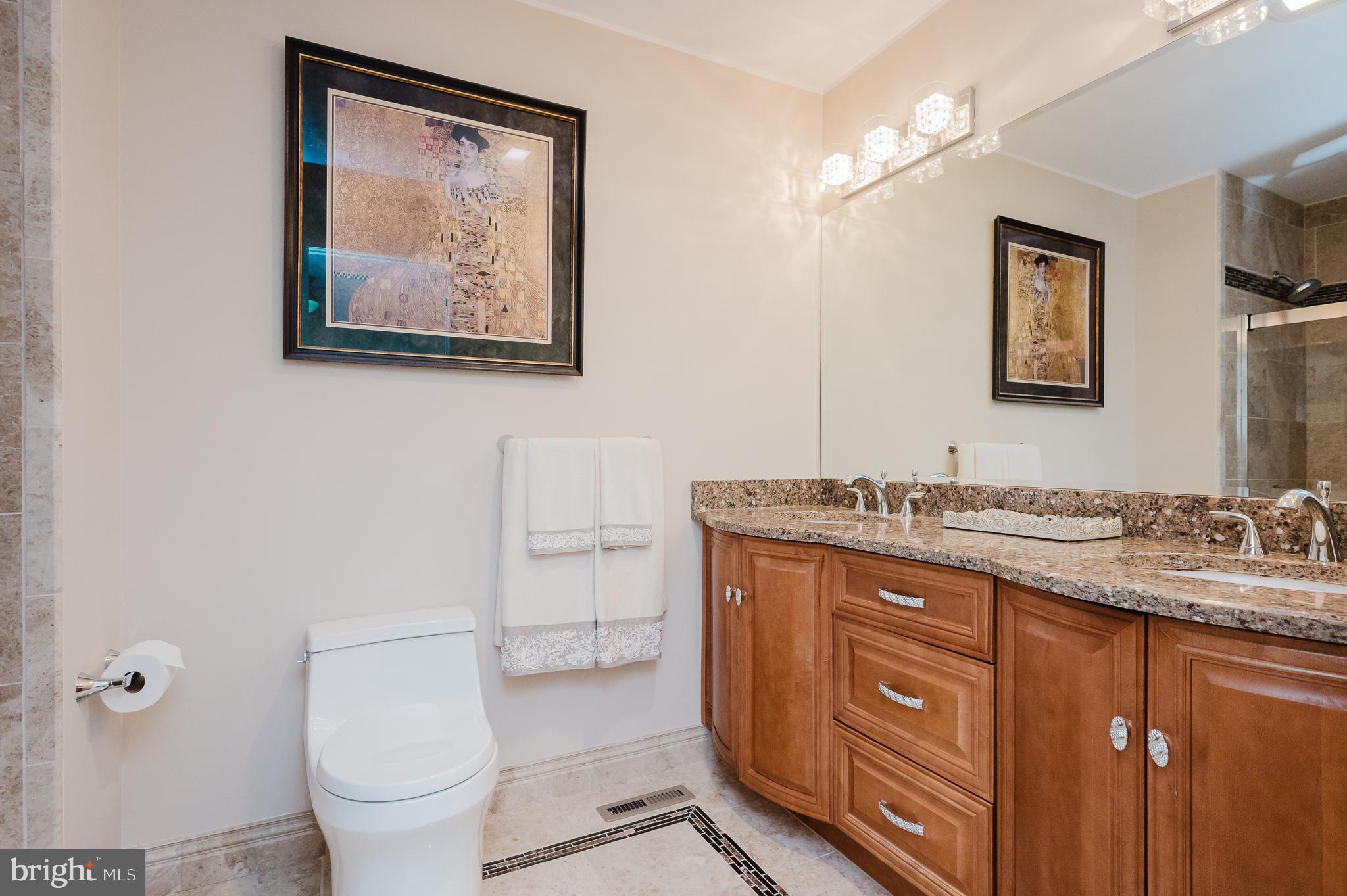 HAMPTON EAST - Residential