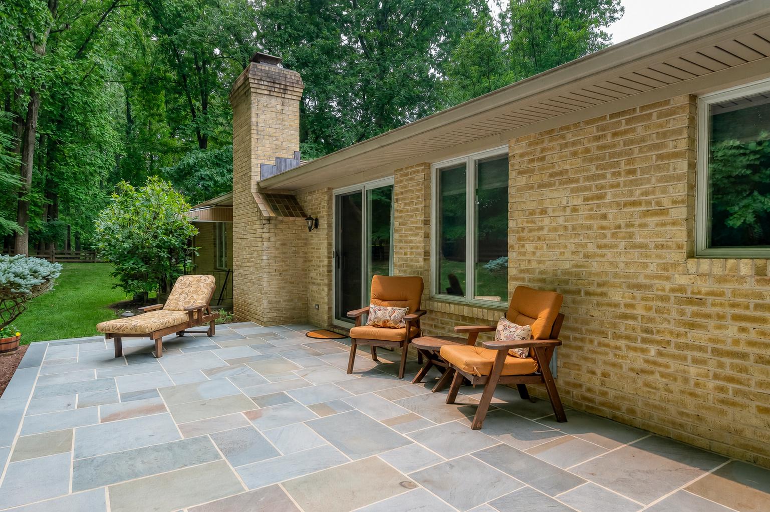 HAMPTON EAST - Residential