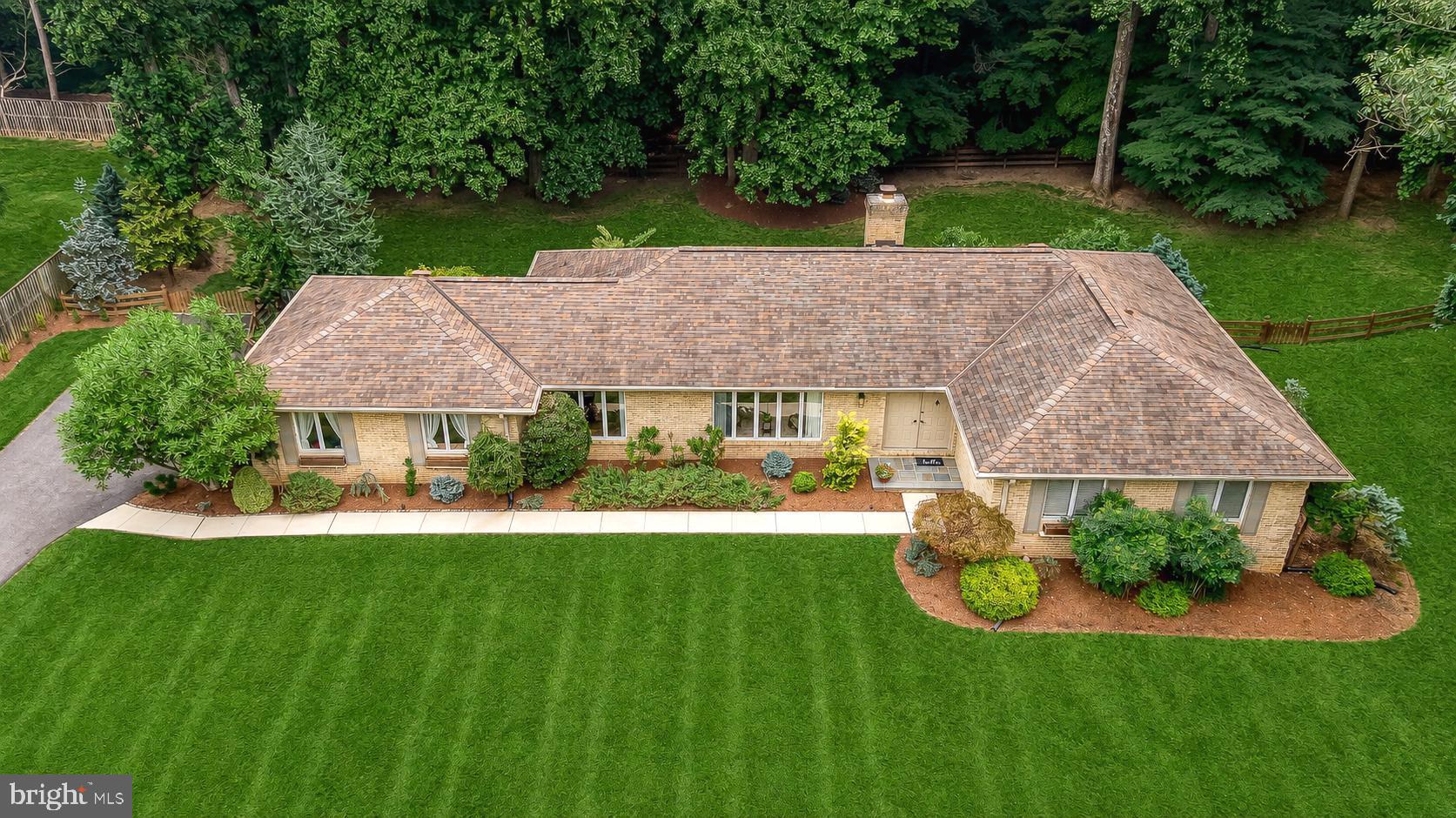 HAMPTON EAST - Residential