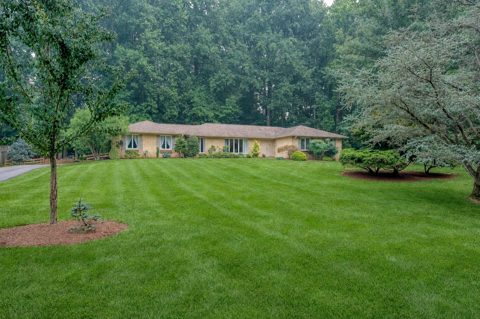 HAMPTON EAST - Residential