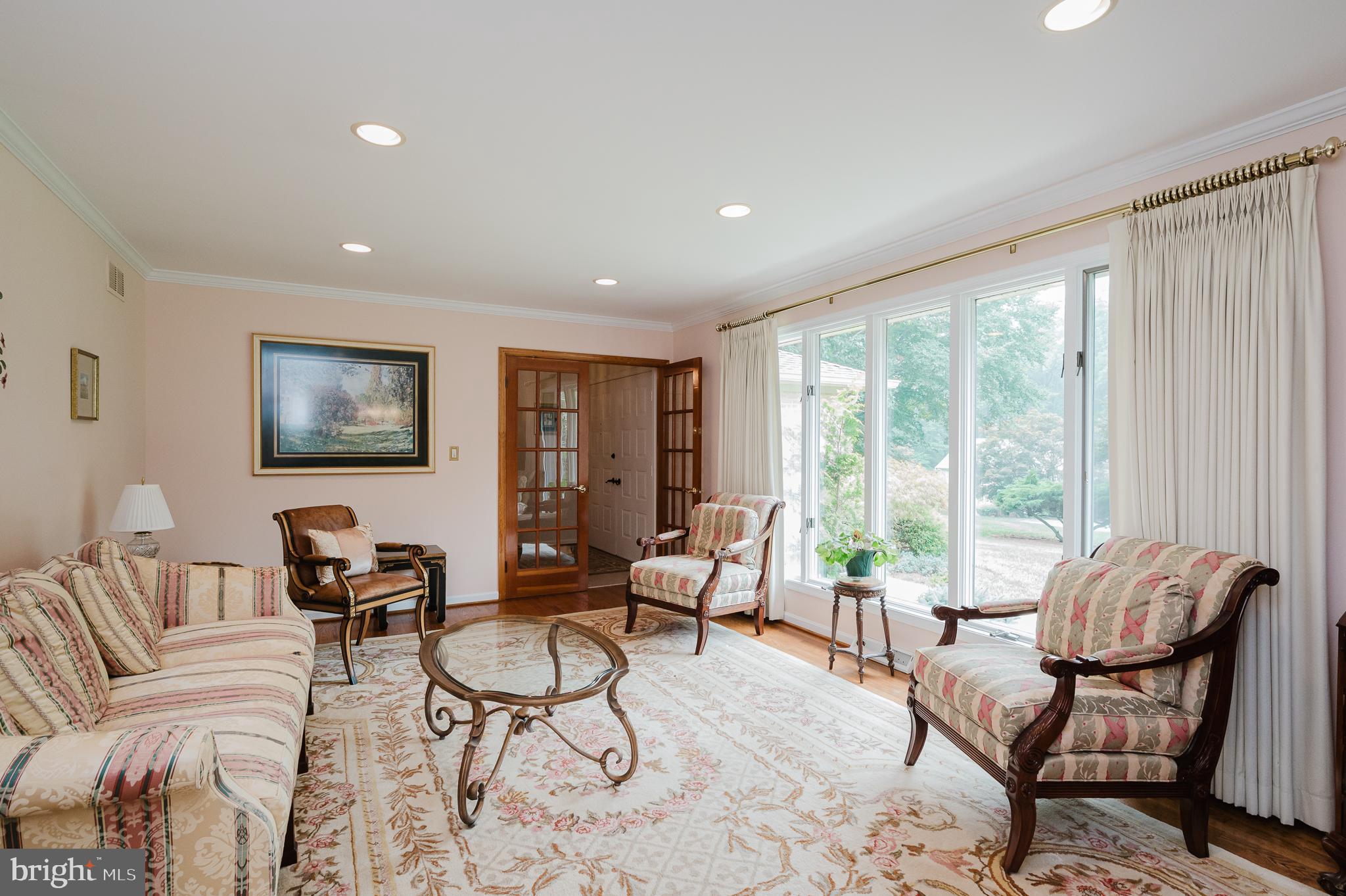 HAMPTON EAST - Residential