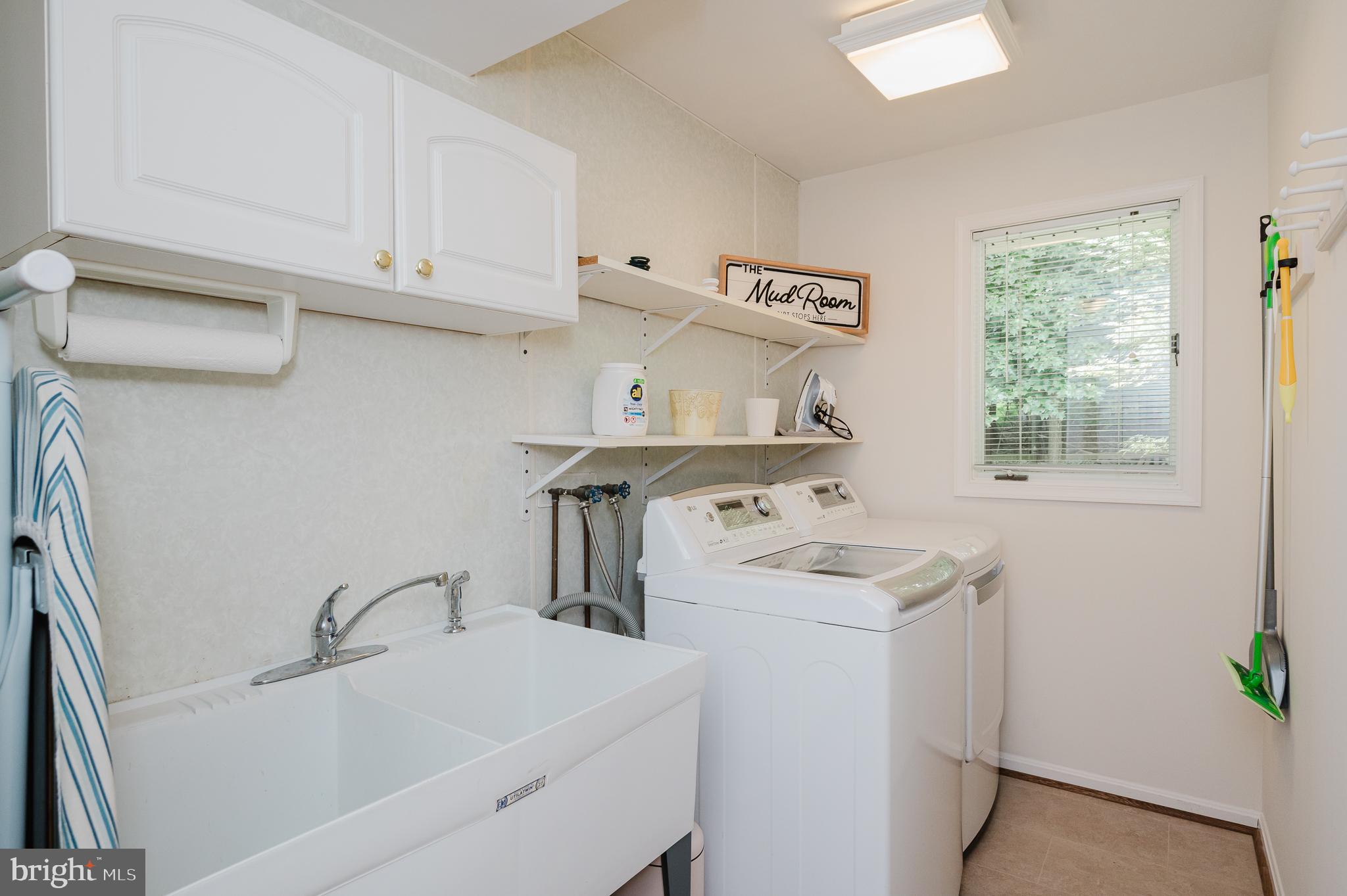 HAMPTON EAST - Residential