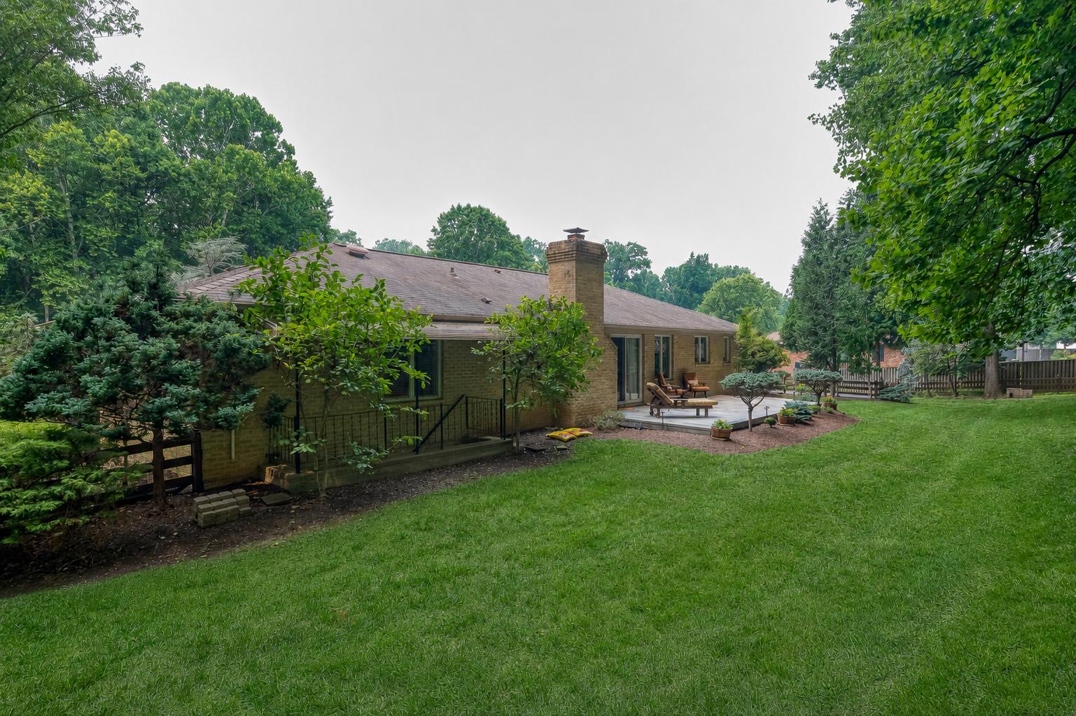 HAMPTON EAST - Residential