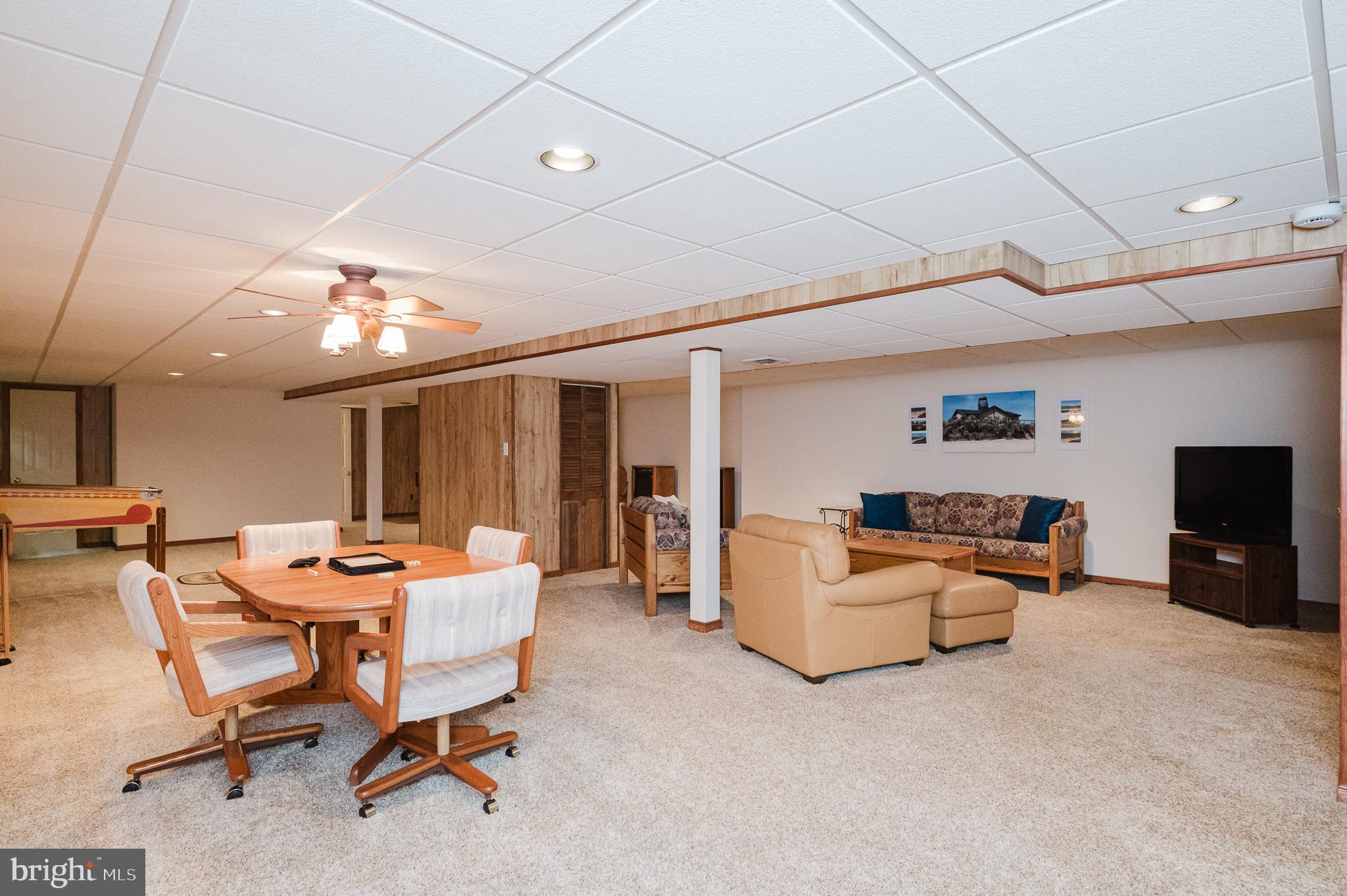 HAMPTON EAST - Residential