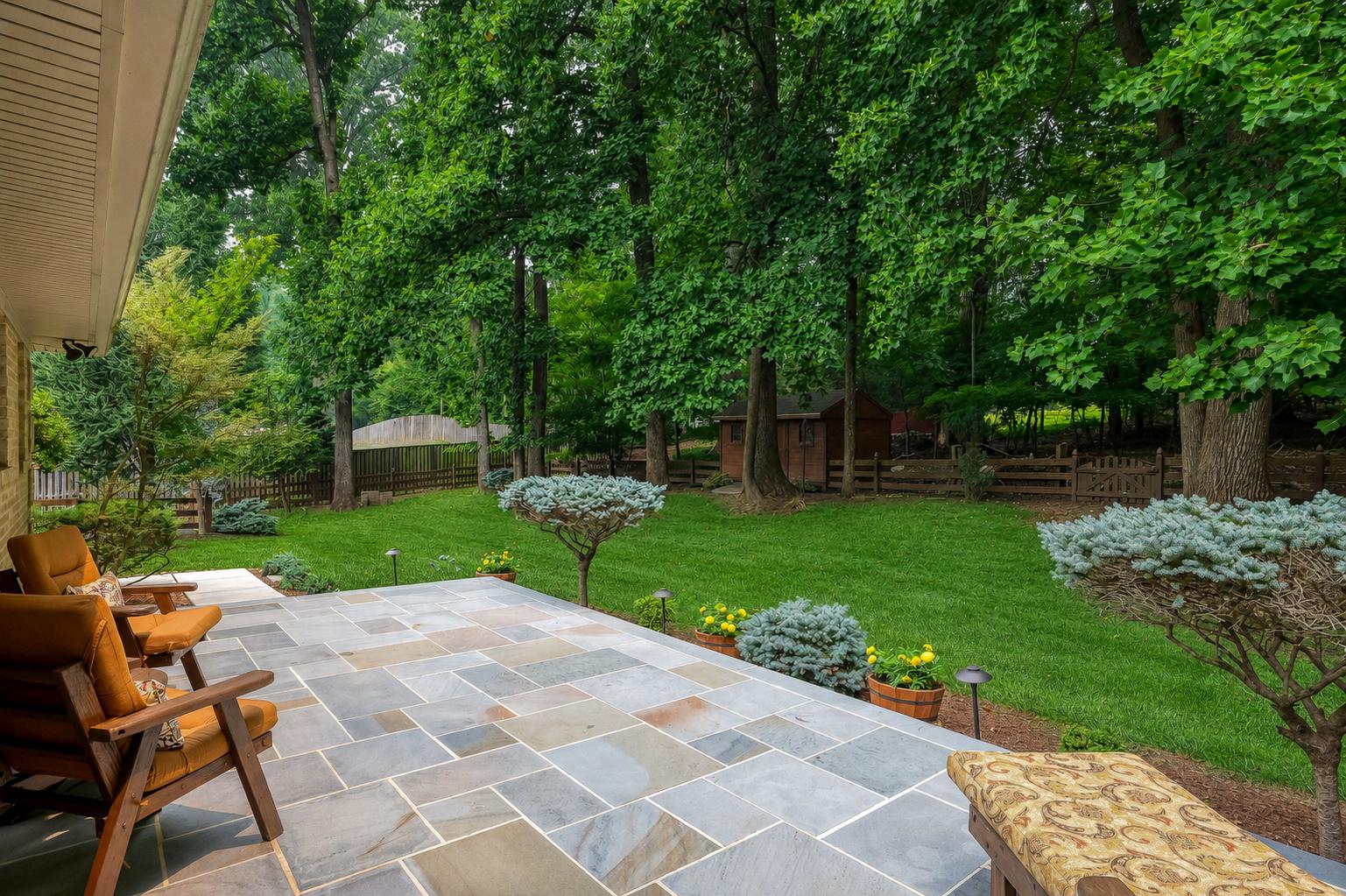 HAMPTON EAST - Residential