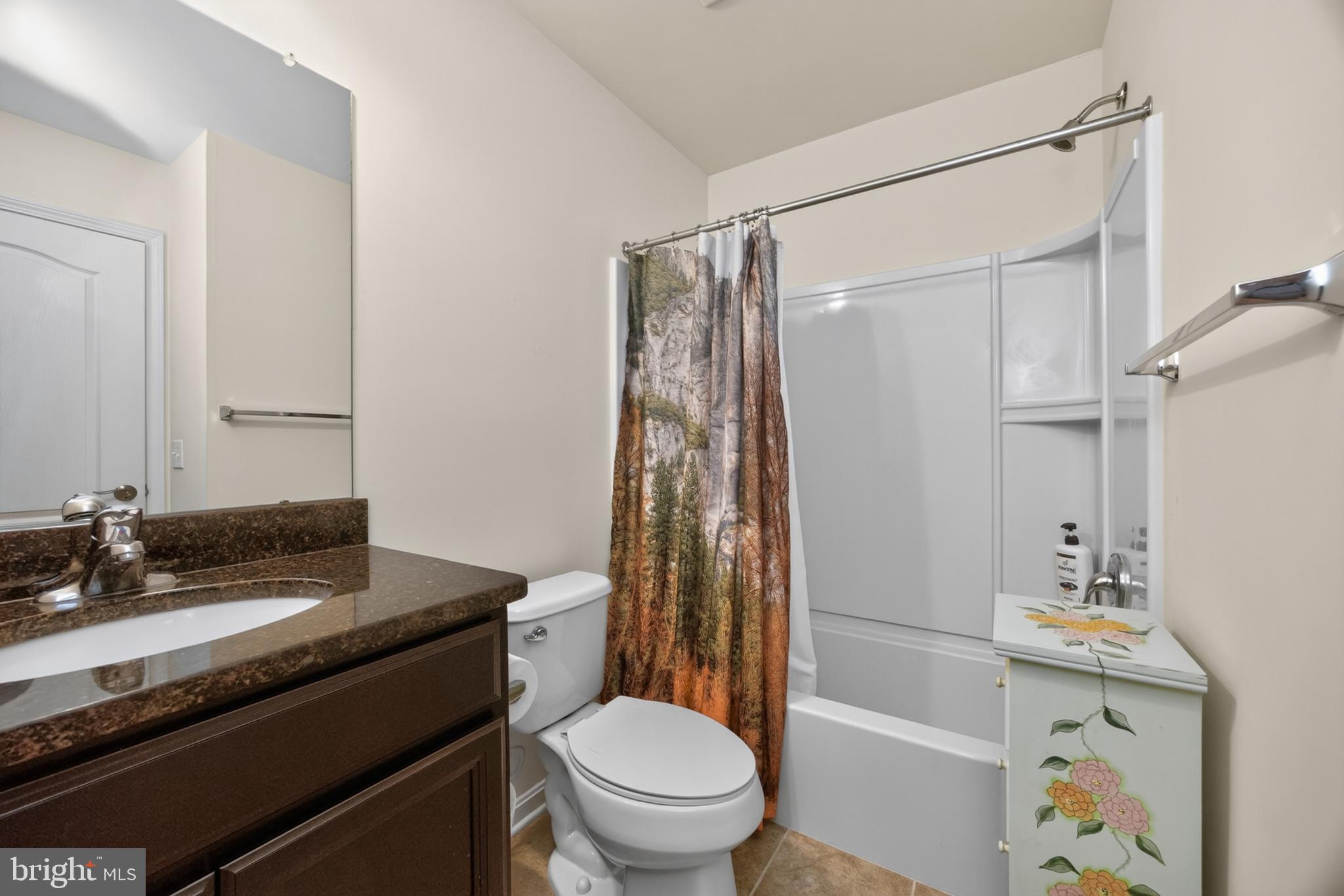 HIGH GROVE - Residential