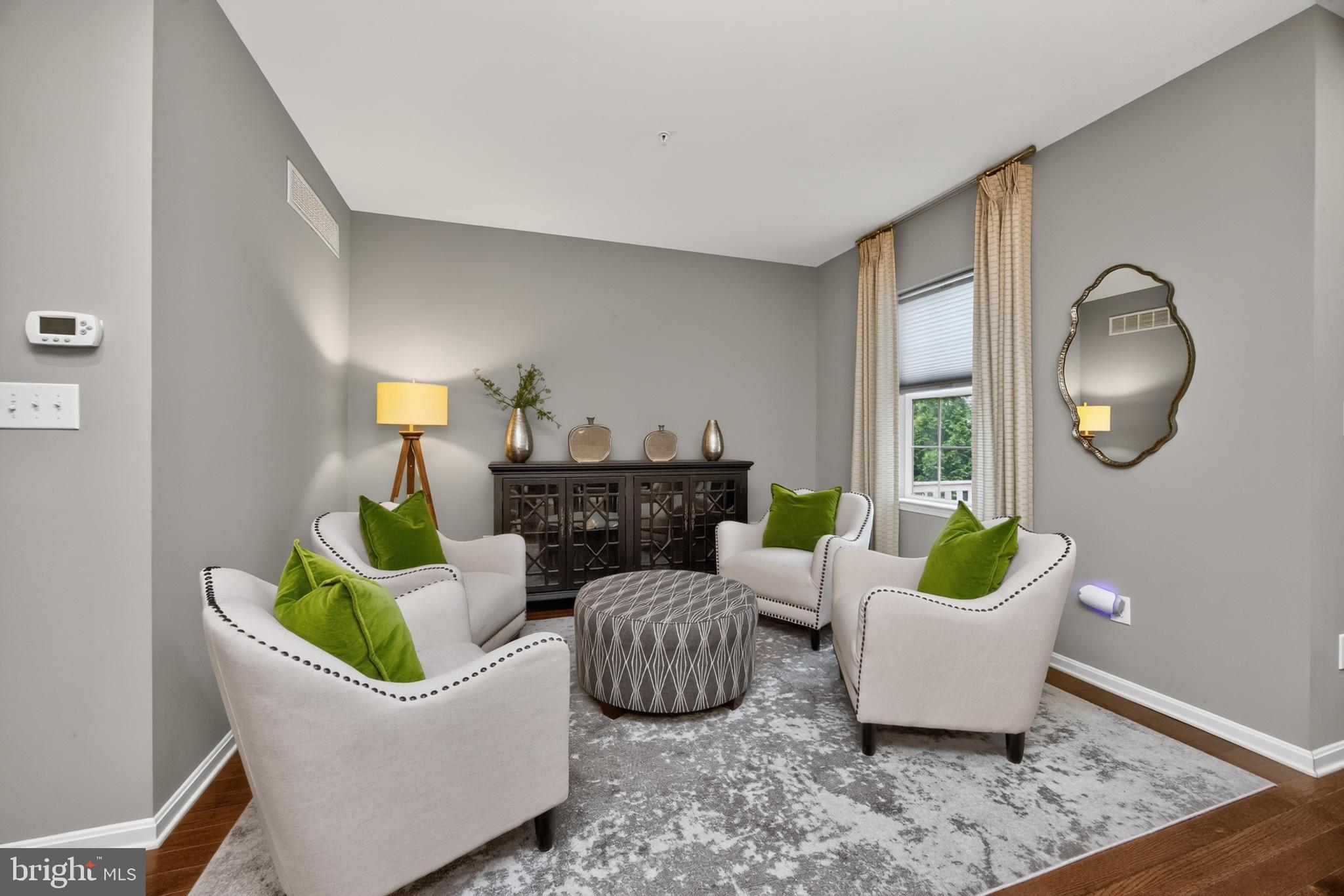 HIGH GROVE - Residential
