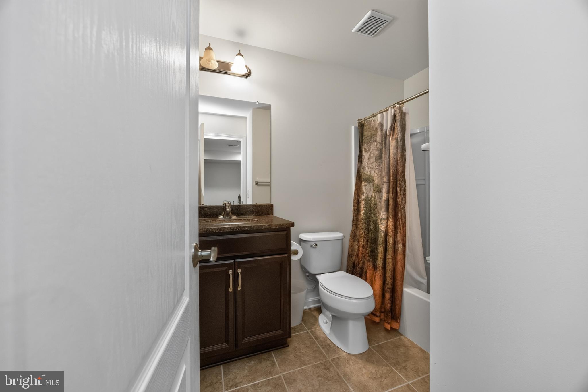 HIGH GROVE - Residential