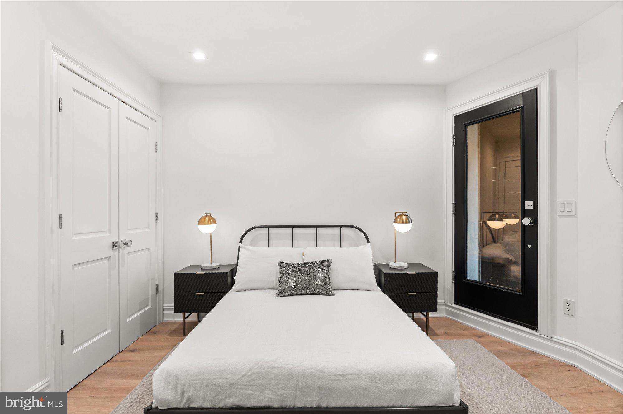 DUPONT CIRCLE - Residential