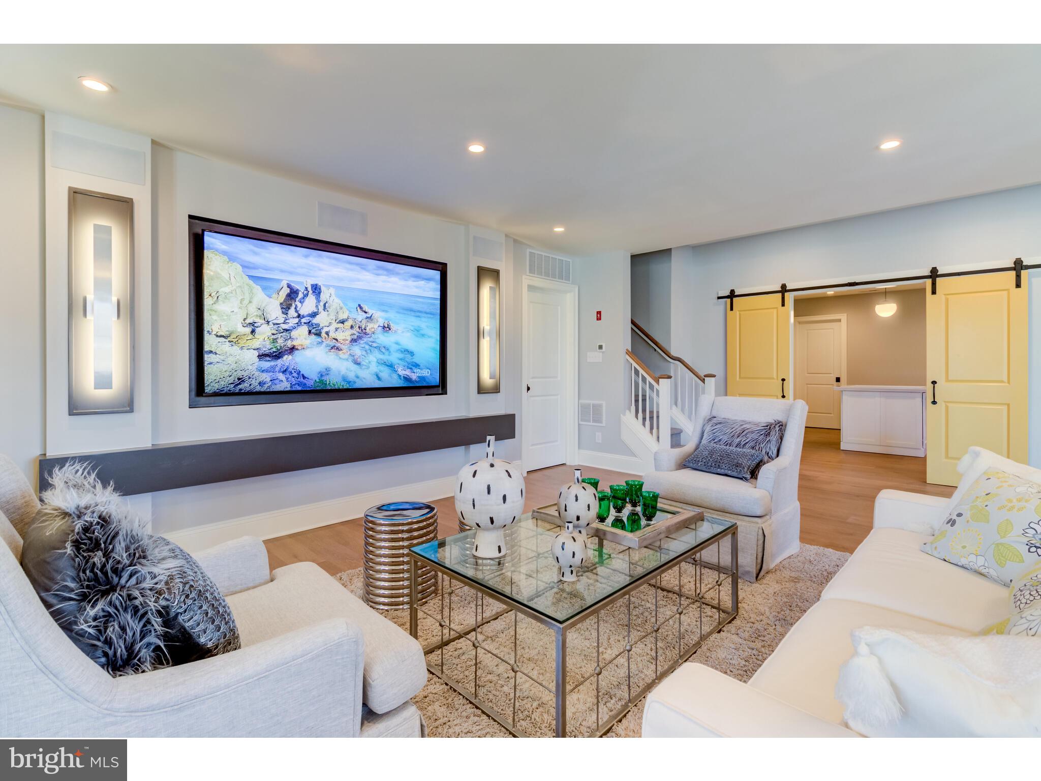 KNOBB HILL - Residential