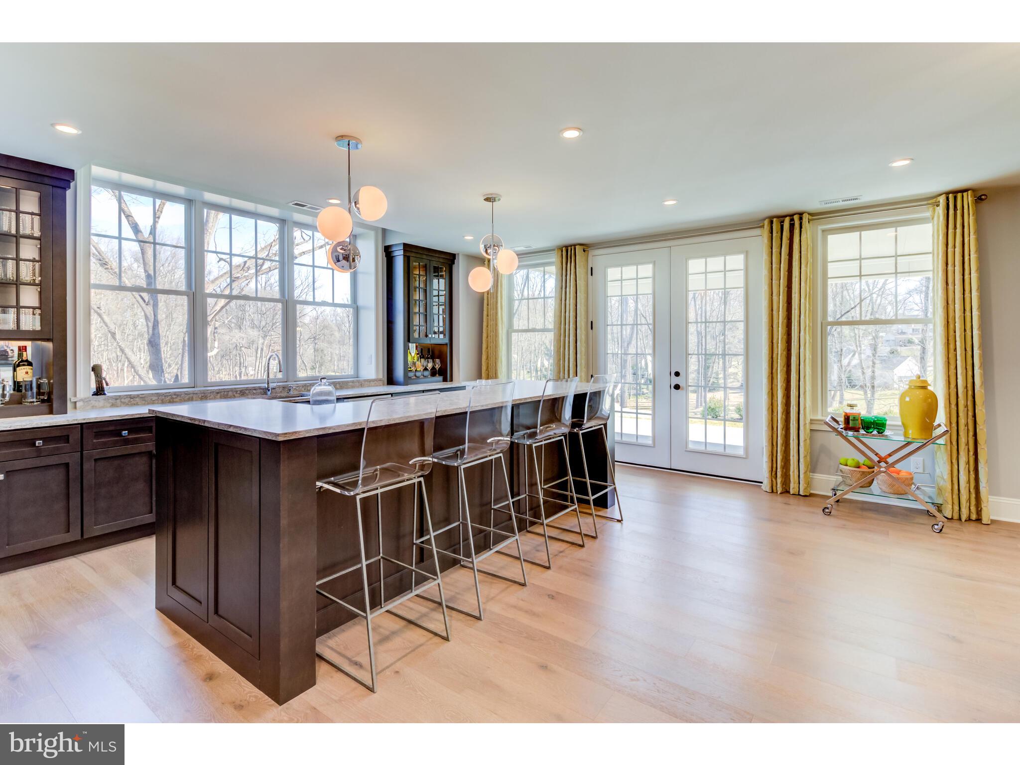 KNOBB HILL - Residential