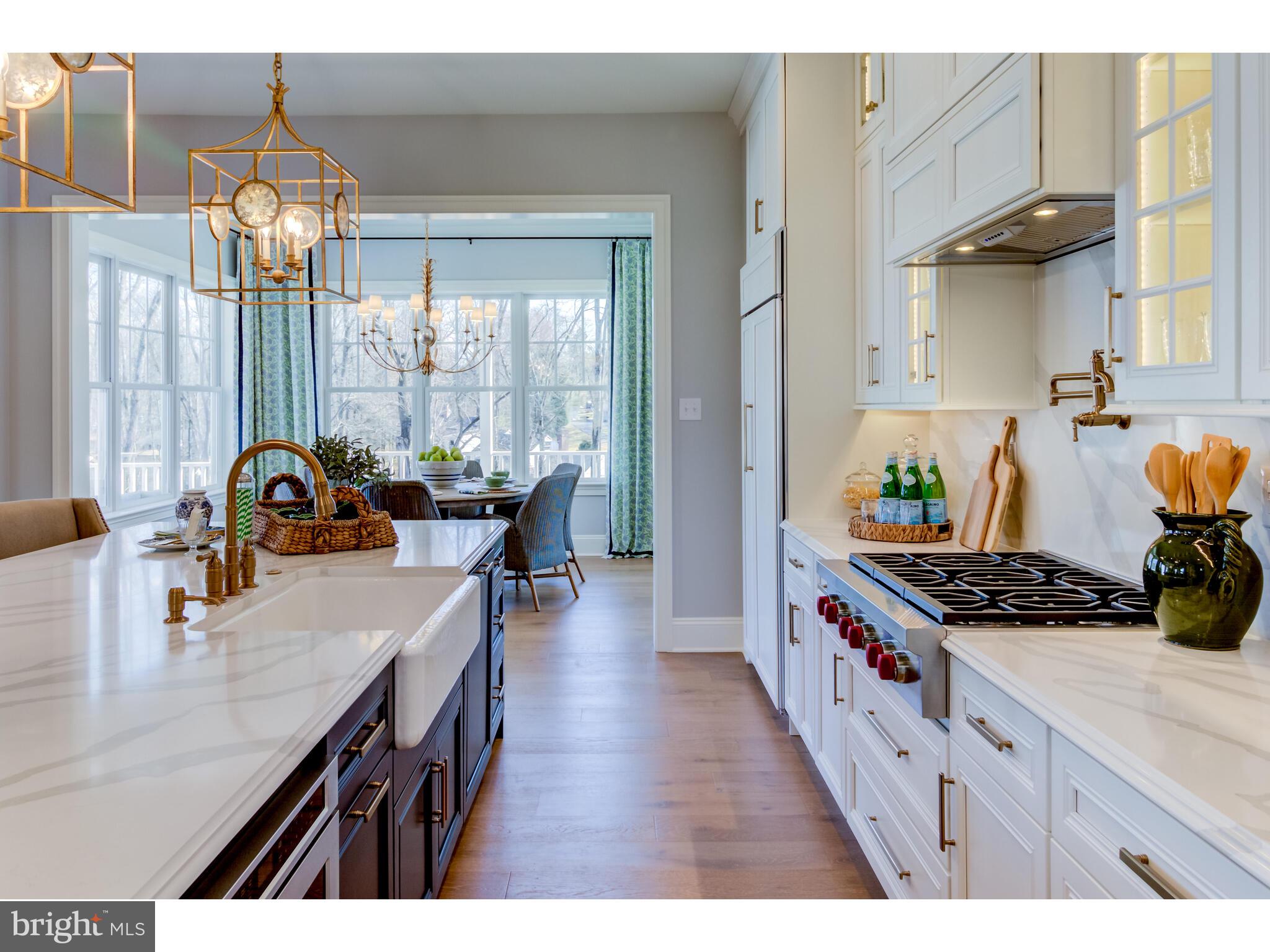KNOBB HILL - Residential