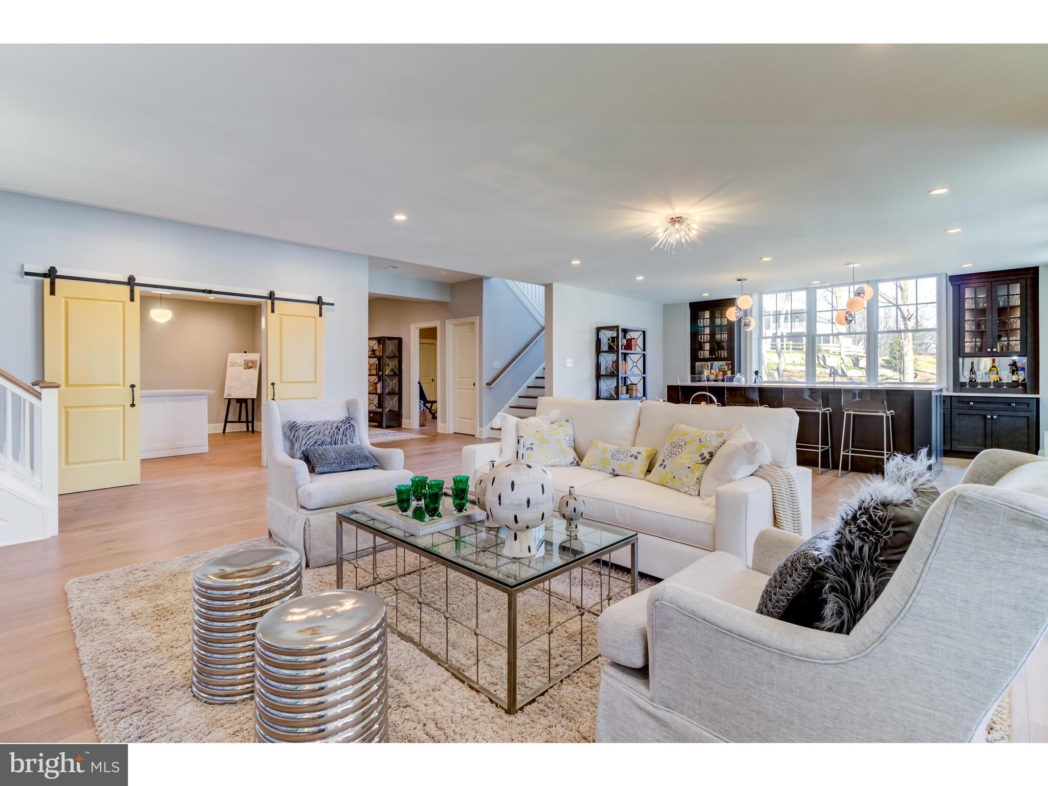 KNOBB HILL - Residential