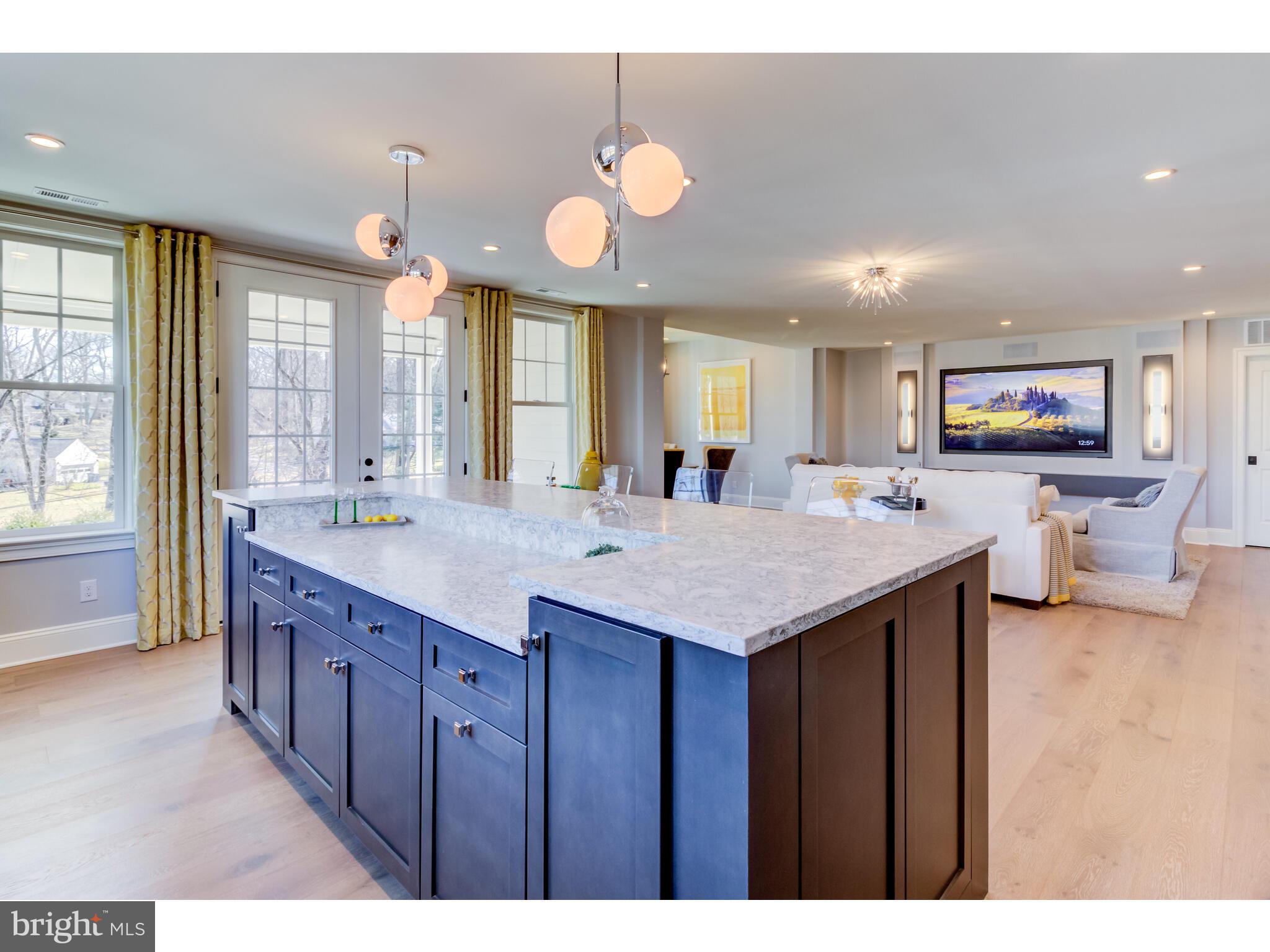 KNOBB HILL - Residential