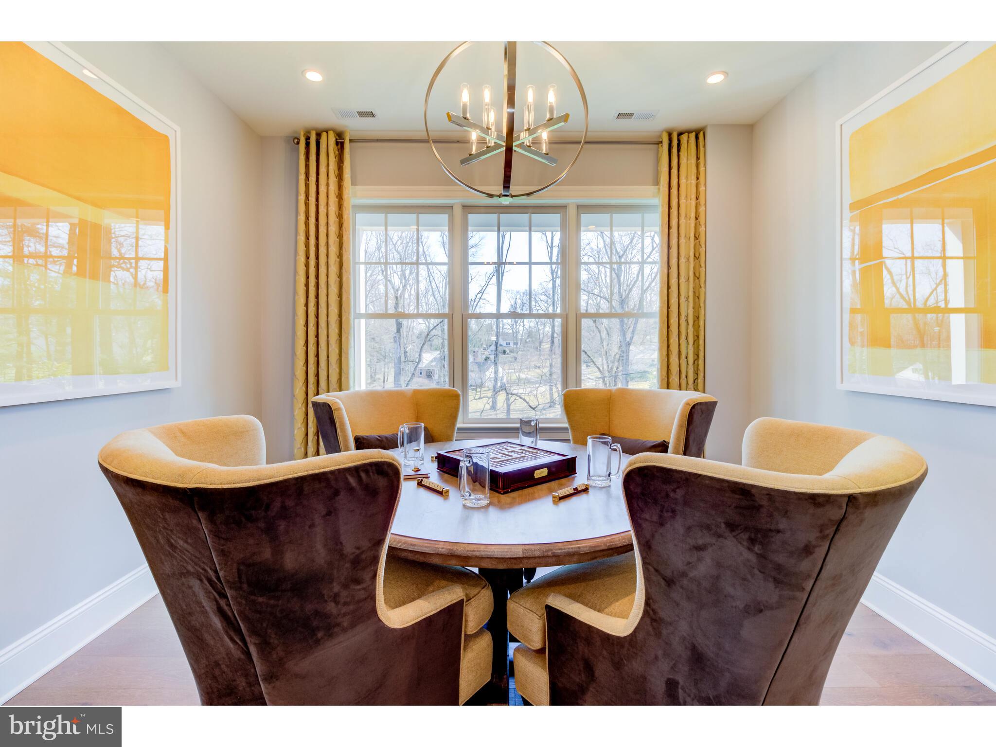 KNOBB HILL - Residential