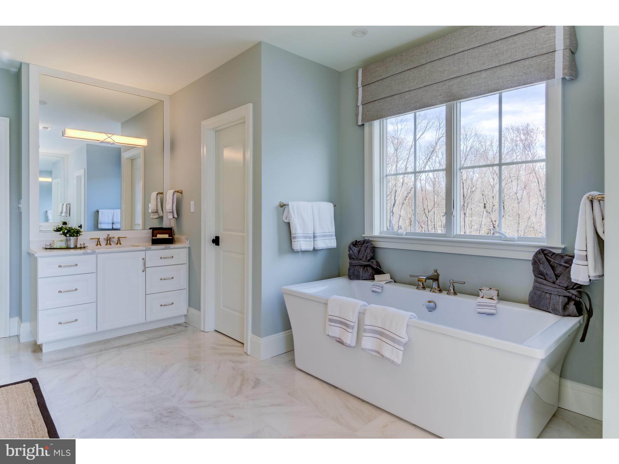 KNOBB HILL - Residential