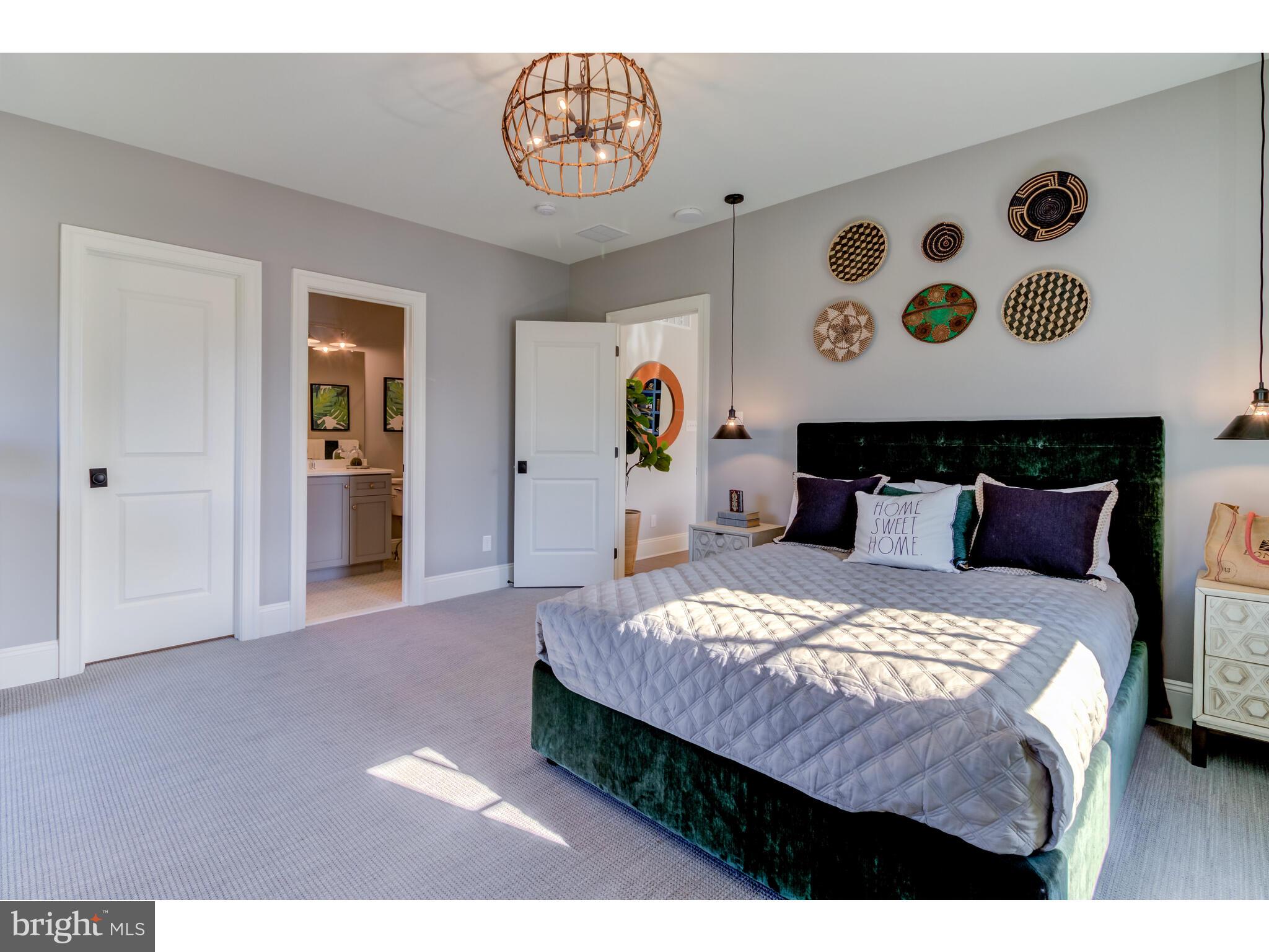KNOBB HILL - Residential