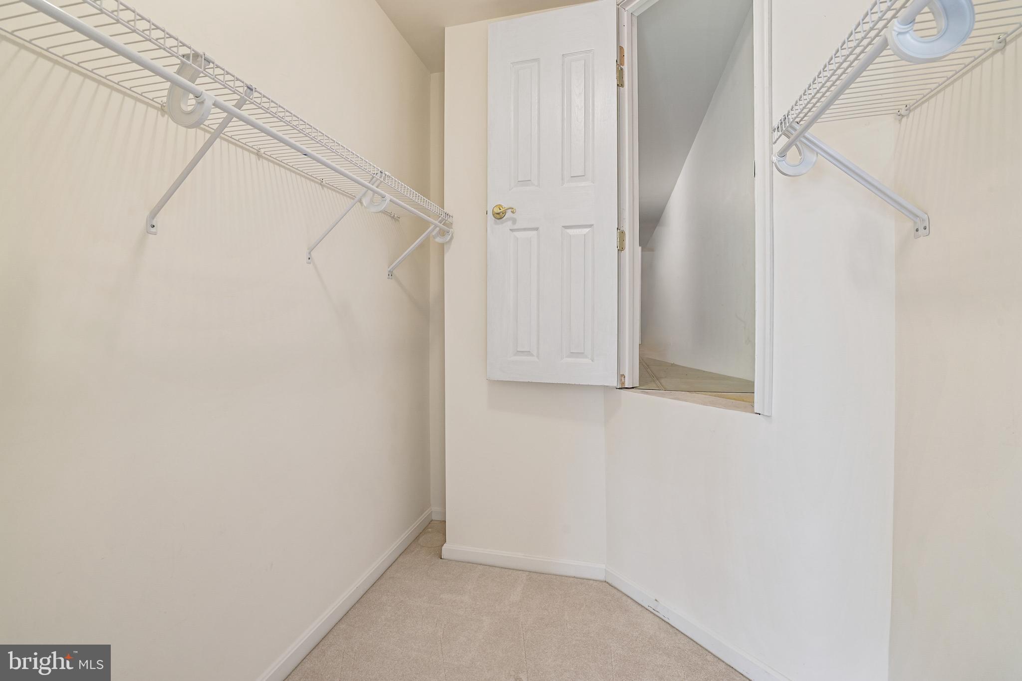 BROADLANDS - Residential